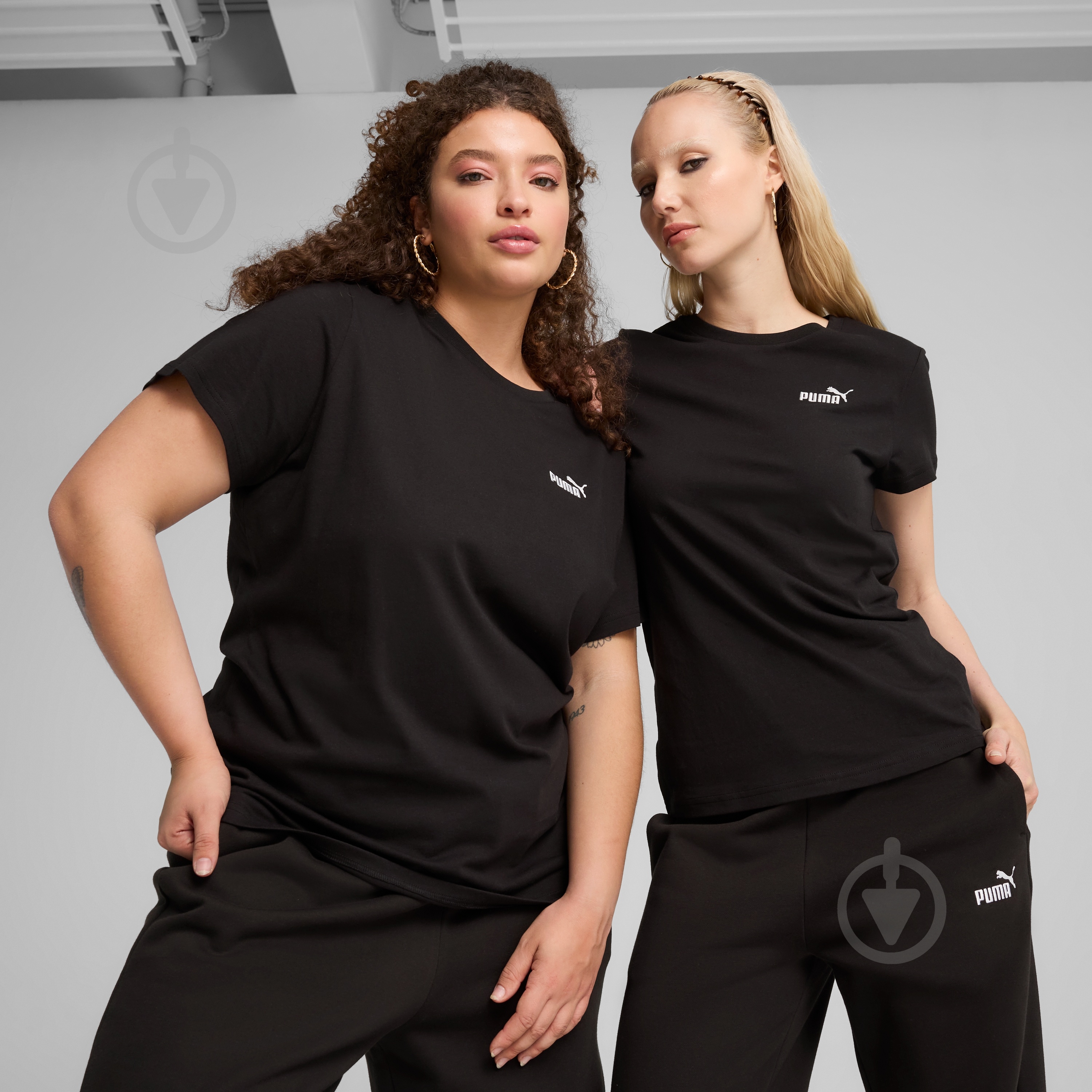 Футболка Puma ESS Small No. 1 Logo Tee 68237201 р.XS черный - фото 3 Футболка Puma ESS Small No. 1 Logo Tee 68237201 р.XS черный - фото 3