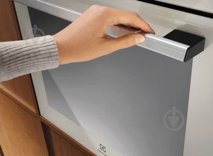 Духова шафа Electrolux LOE8F38S - фото 5