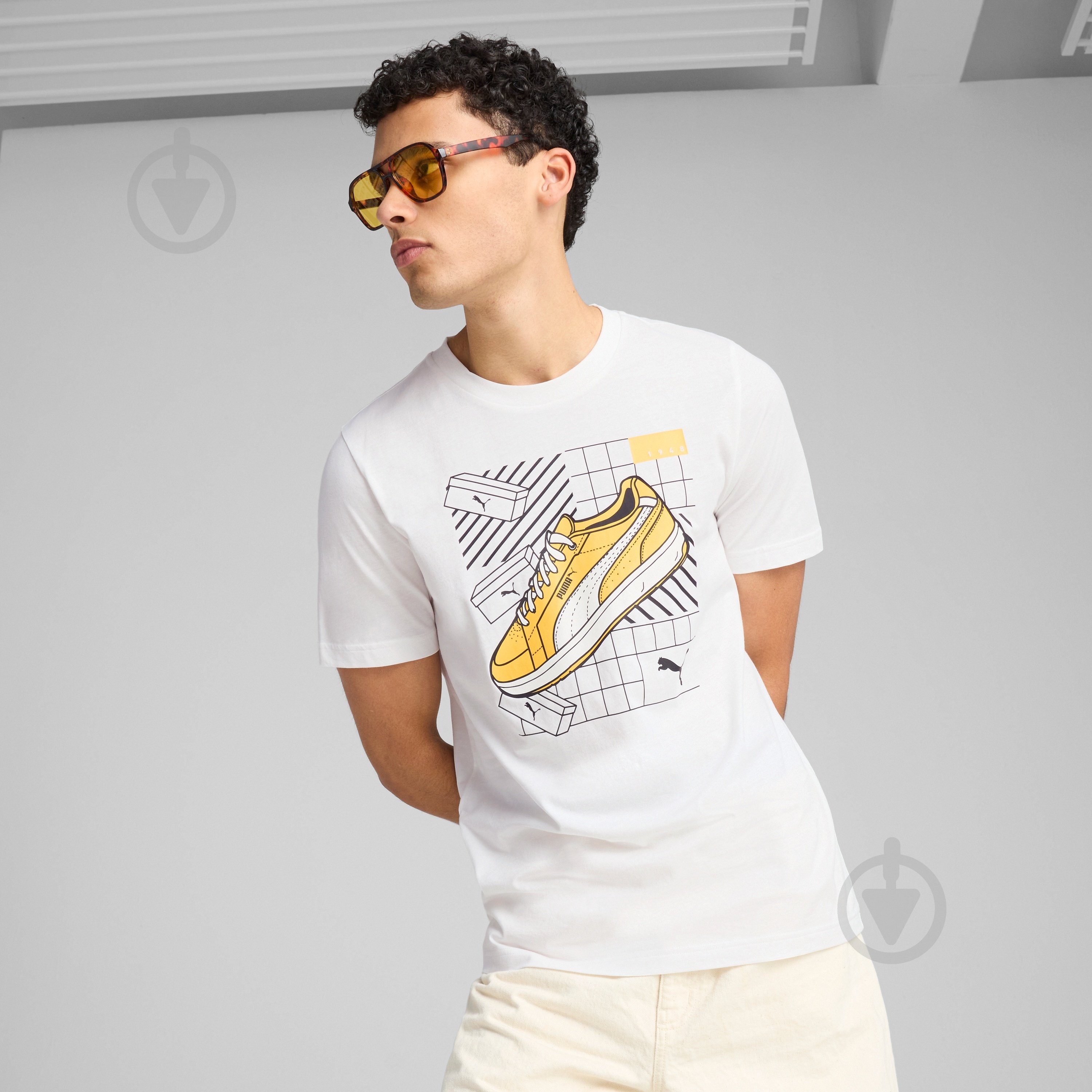 Футболка Puma GRAPHICS Sneaker Tee 68483002 р.M белый - фото 3