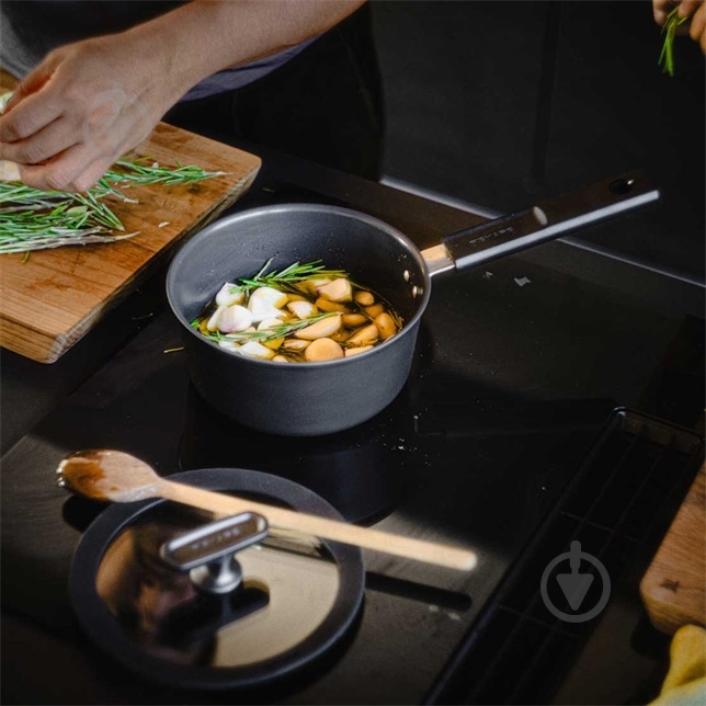 Ковш с крышкой Fiskars Hard Face 1,8 л - фото 7