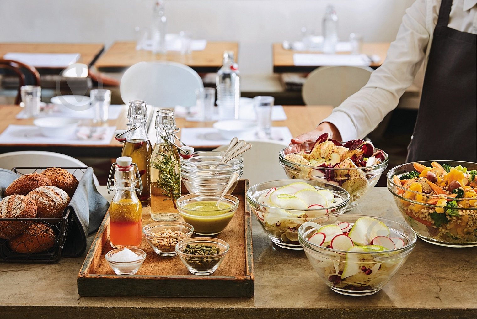 Салатник Bormioli Rocco POMPEI 1060 мл 17 см 417050M93321990 - фото 4 Салатник Bormioli Rocco POMPEI 1060 мл 17 см 417050M93321990 - фото 4