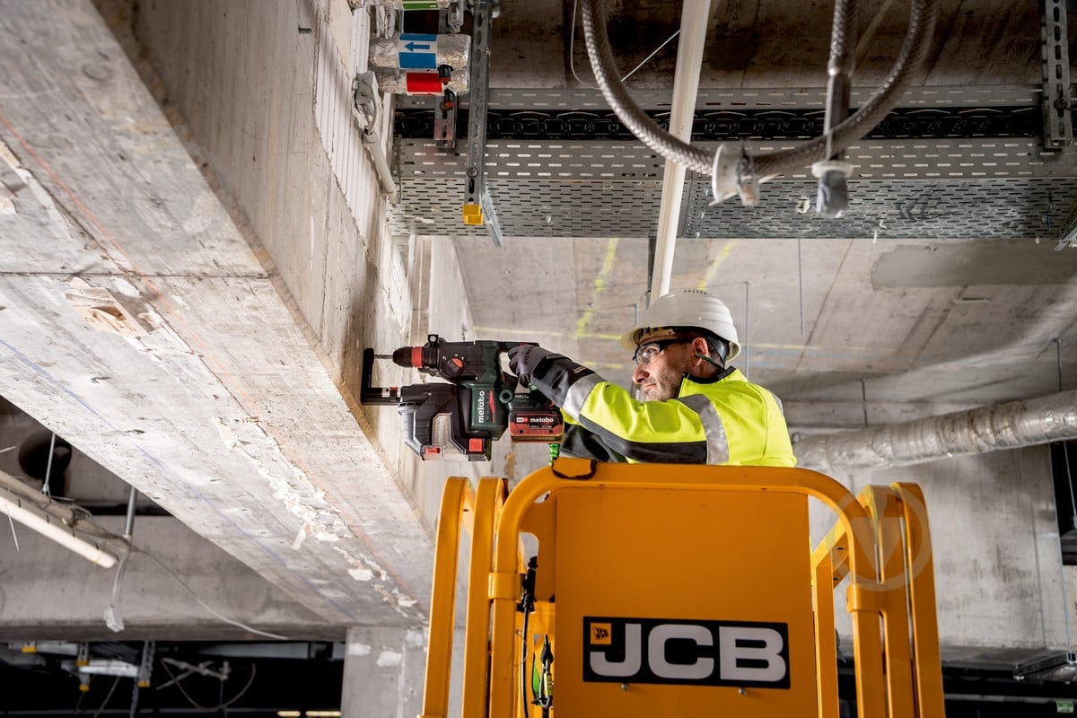 Перфоратор Metabo KH 18 LTX BL 28 Q 601715660 - фото 4 Перфоратор Metabo KH 18 LTX BL 28 Q 601715660 - фото 4