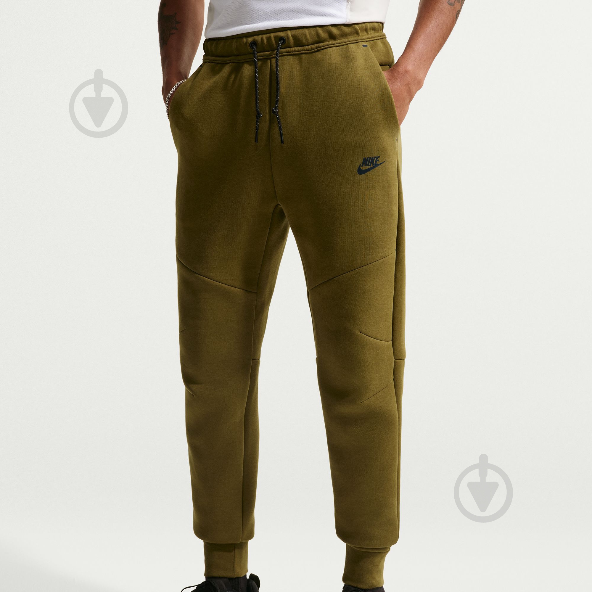 Брюки Nike Nike Tech HV0959-368 р. M хаки - фото 3