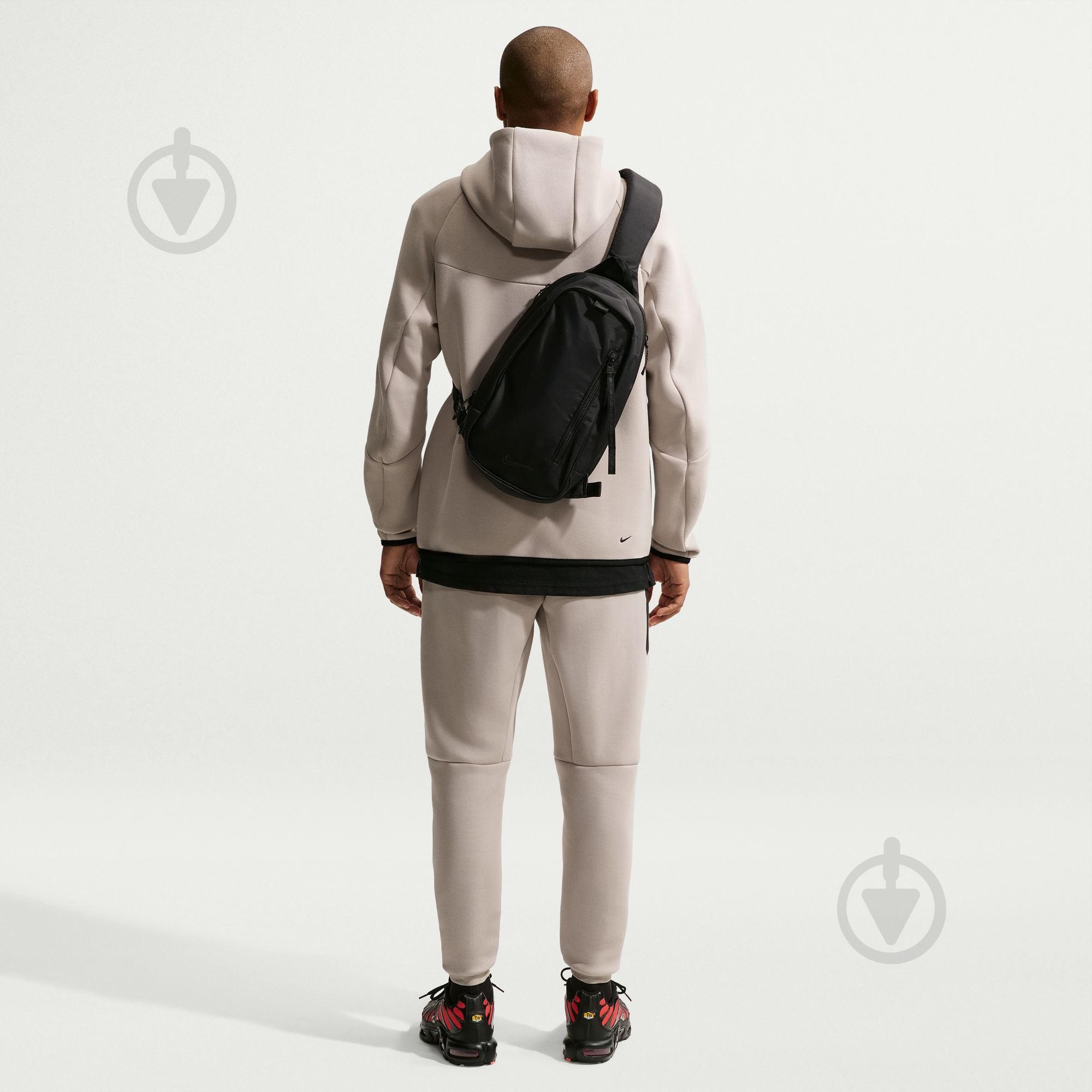 Штани Nike Nike Tech HV0959-236 р. M бежевий - фото 2