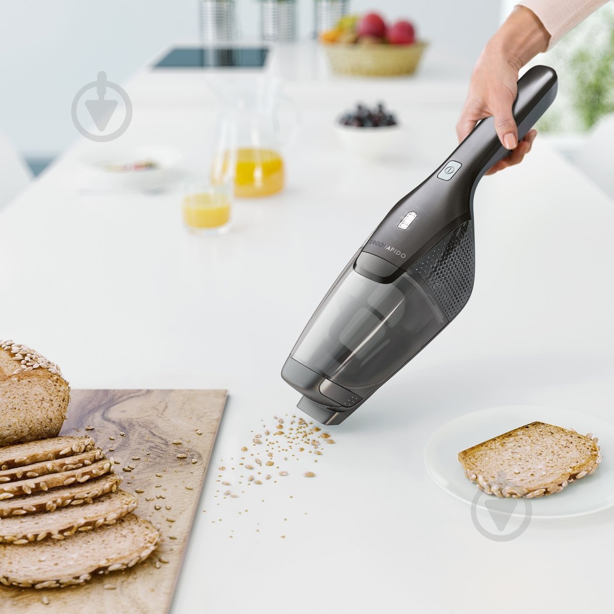 Пылесос аккумуляторный Electrolux EER73IGM - фото 6