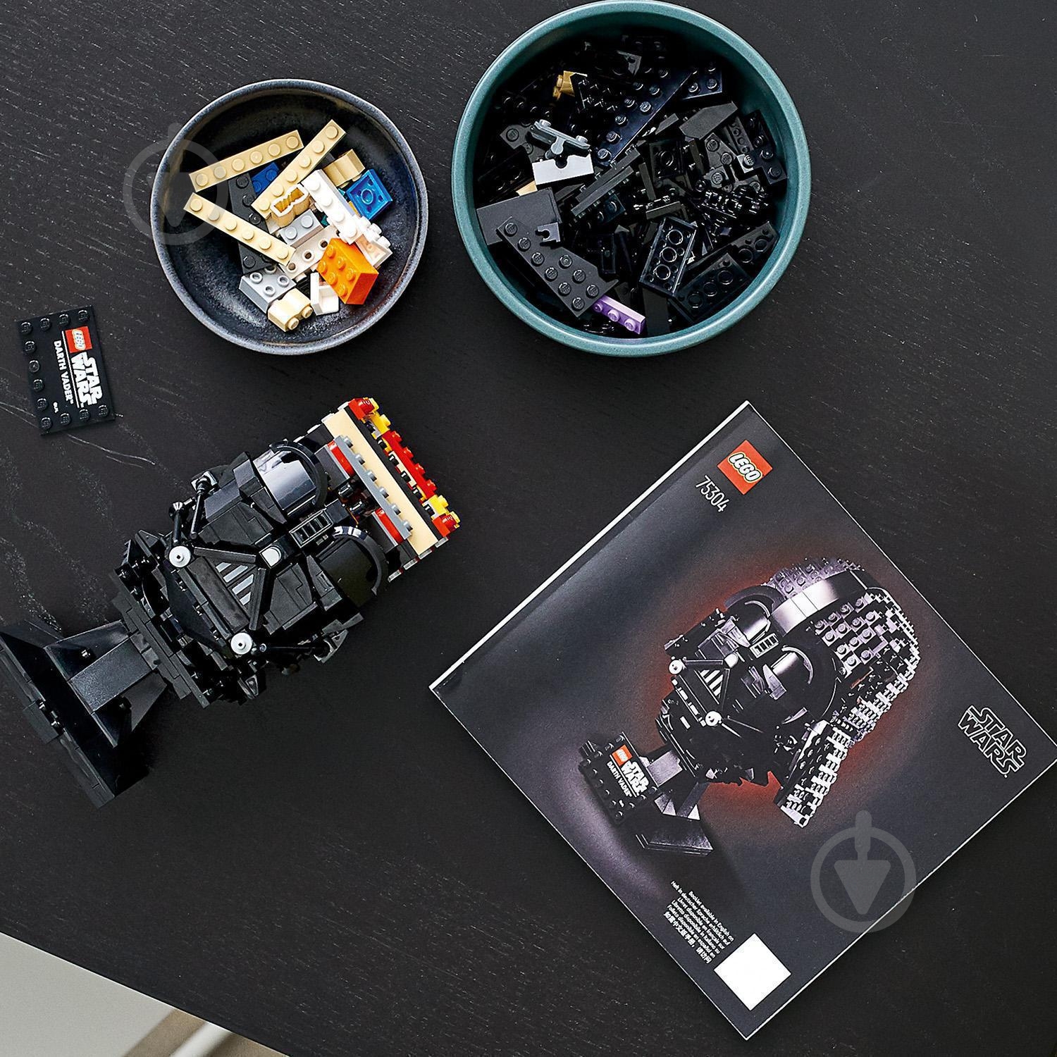 Конструктор LEGO Star Wars Шлем Дарта Вейдера 75304 - фото 3