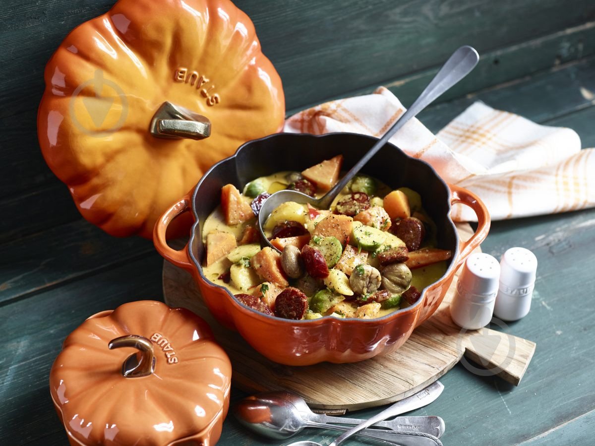 Кокотниця Staub Гарбуз 24 см 40509-334-0 - фото 3 Кокотниця Staub Гарбуз 24 см 40509-334-0 - фото 3