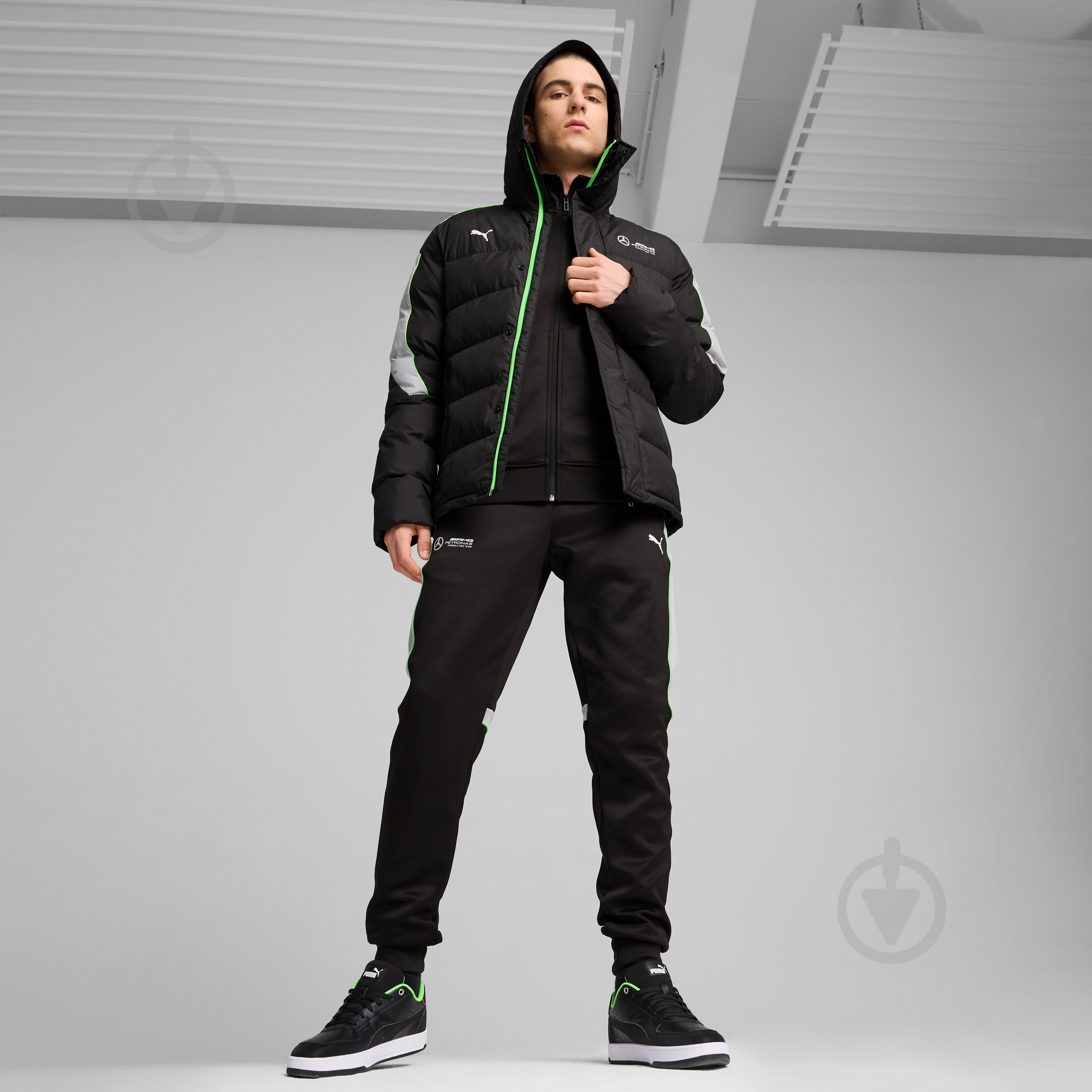 Пуховик мужской зимний Puma MAPF1 MT7+ ECOLITE PADDED JACKET 62731501 р.L черный - фото 5 Пуховик мужской зимний Puma MAPF1 MT7+ ECOLITE PADDED JACKET 62731501 р.L черный - фото 5