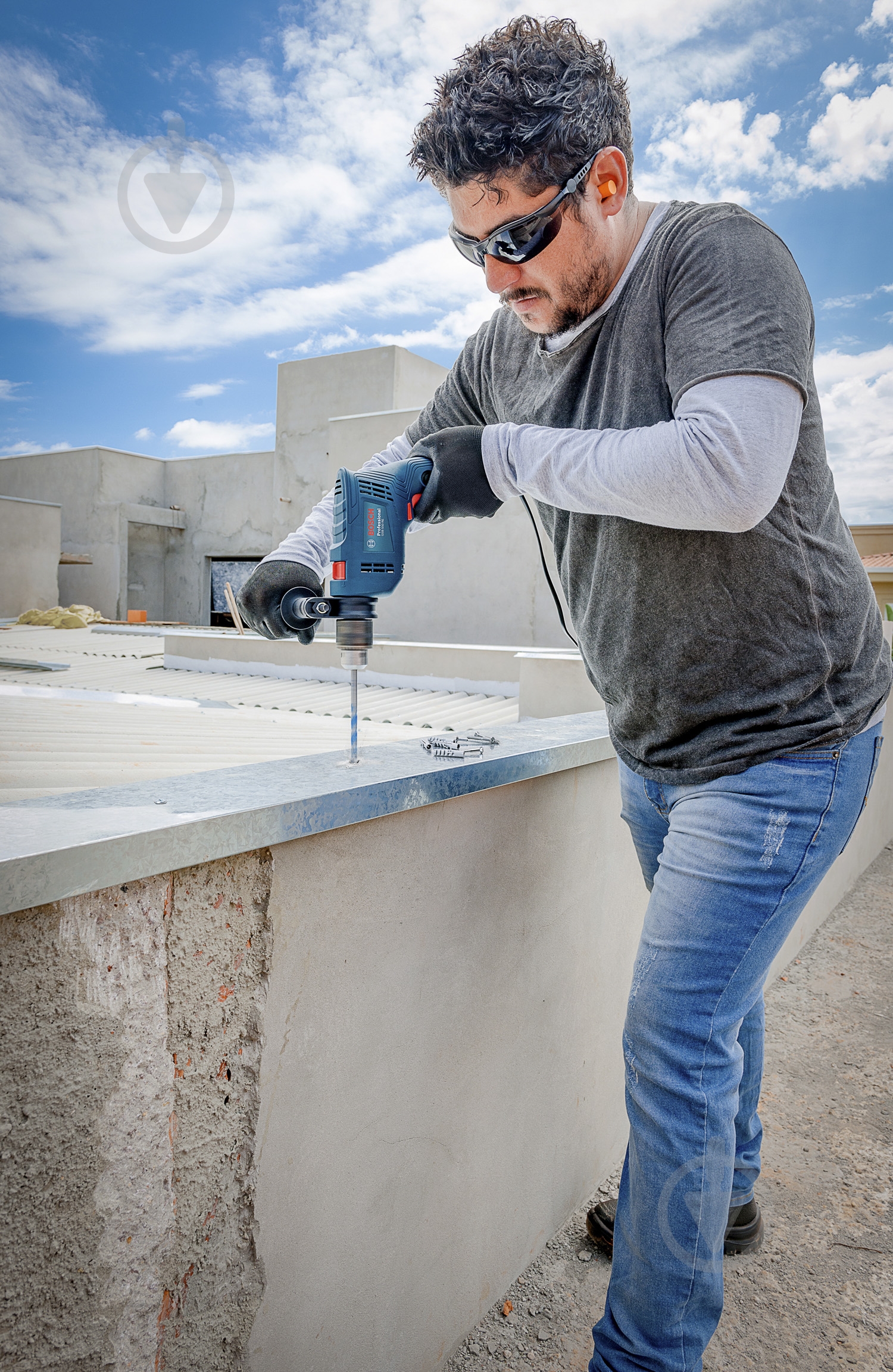 Дрель ударная с набором инструментов GSB 550 06011A1003 - фото 10