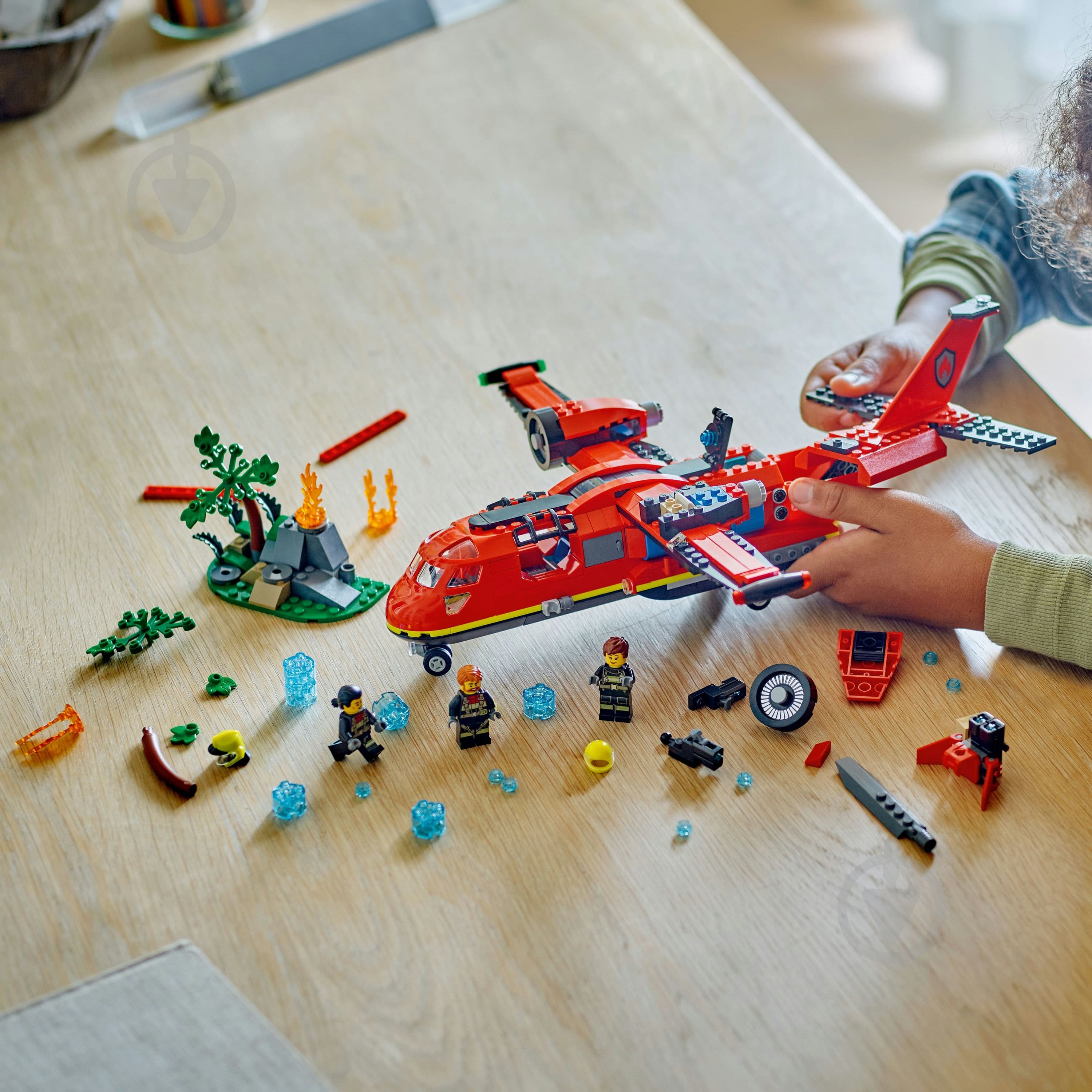 ᐉ Конструктор LEGO City Пожарный спасательный самолет 60413