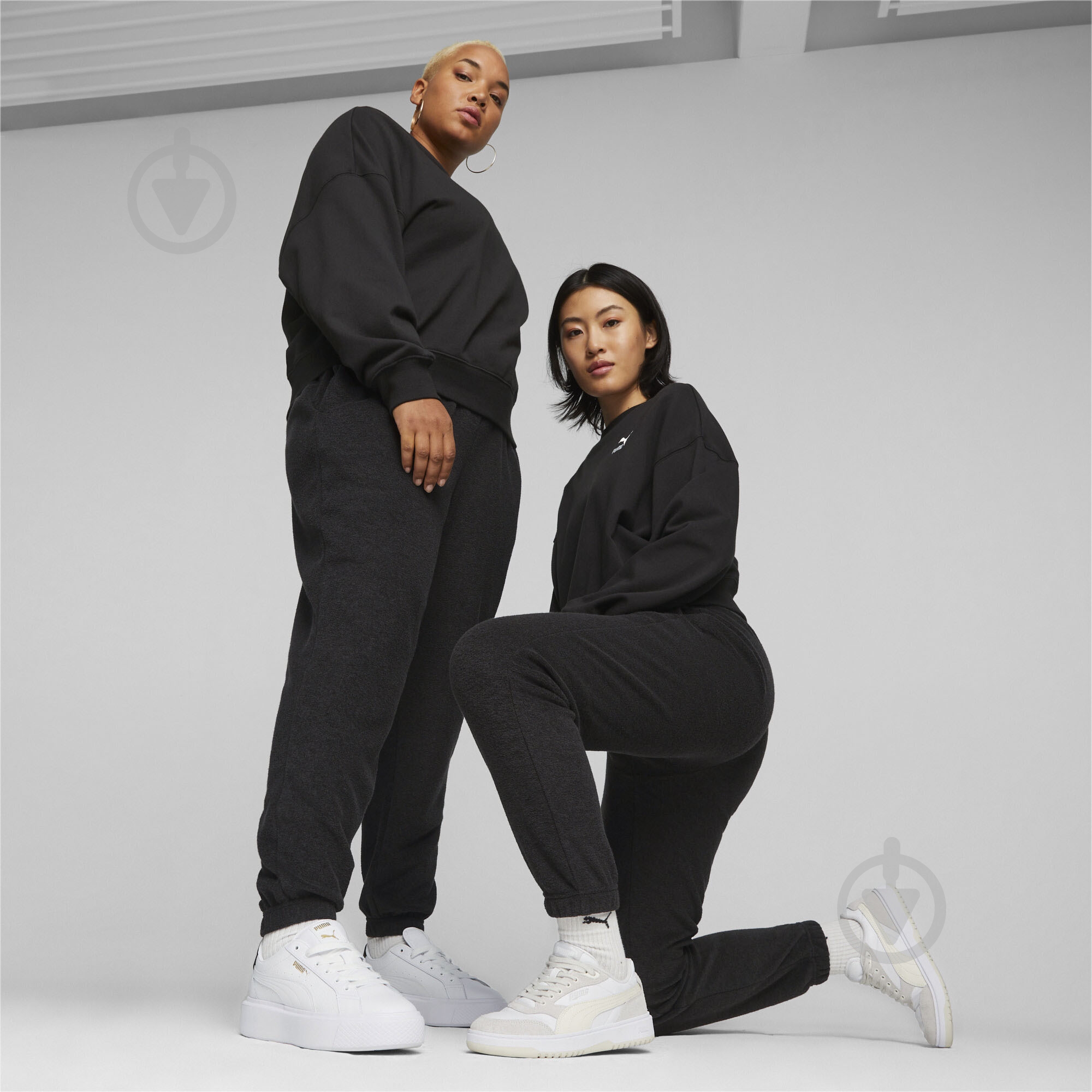 Брюки Puma CLASSICS FLEECE SWEATPANTS 62141401 р. S черный - фото 3