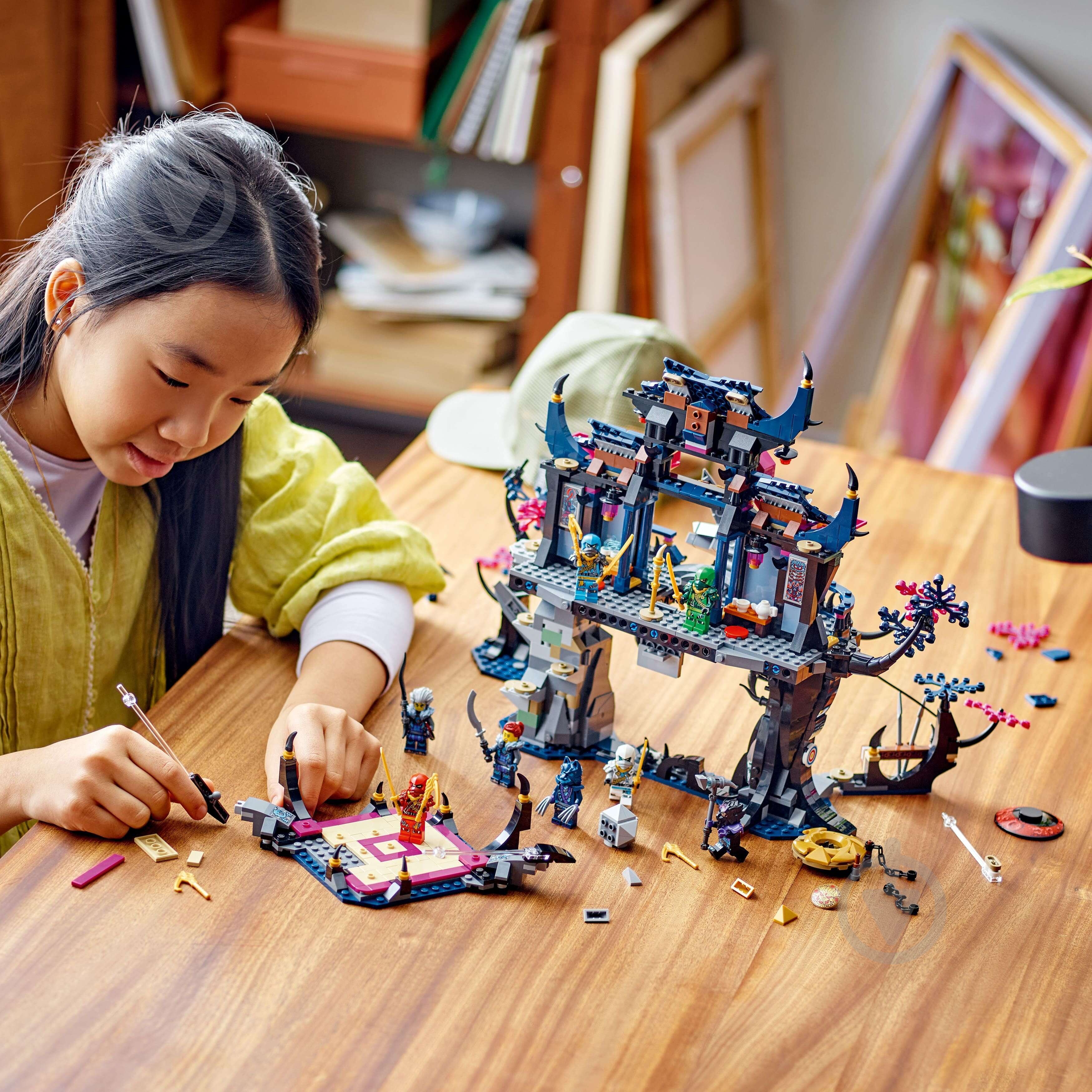 ᐉ Конструктор LEGO NINJAGO Додзе теней в волчьей маске 71813