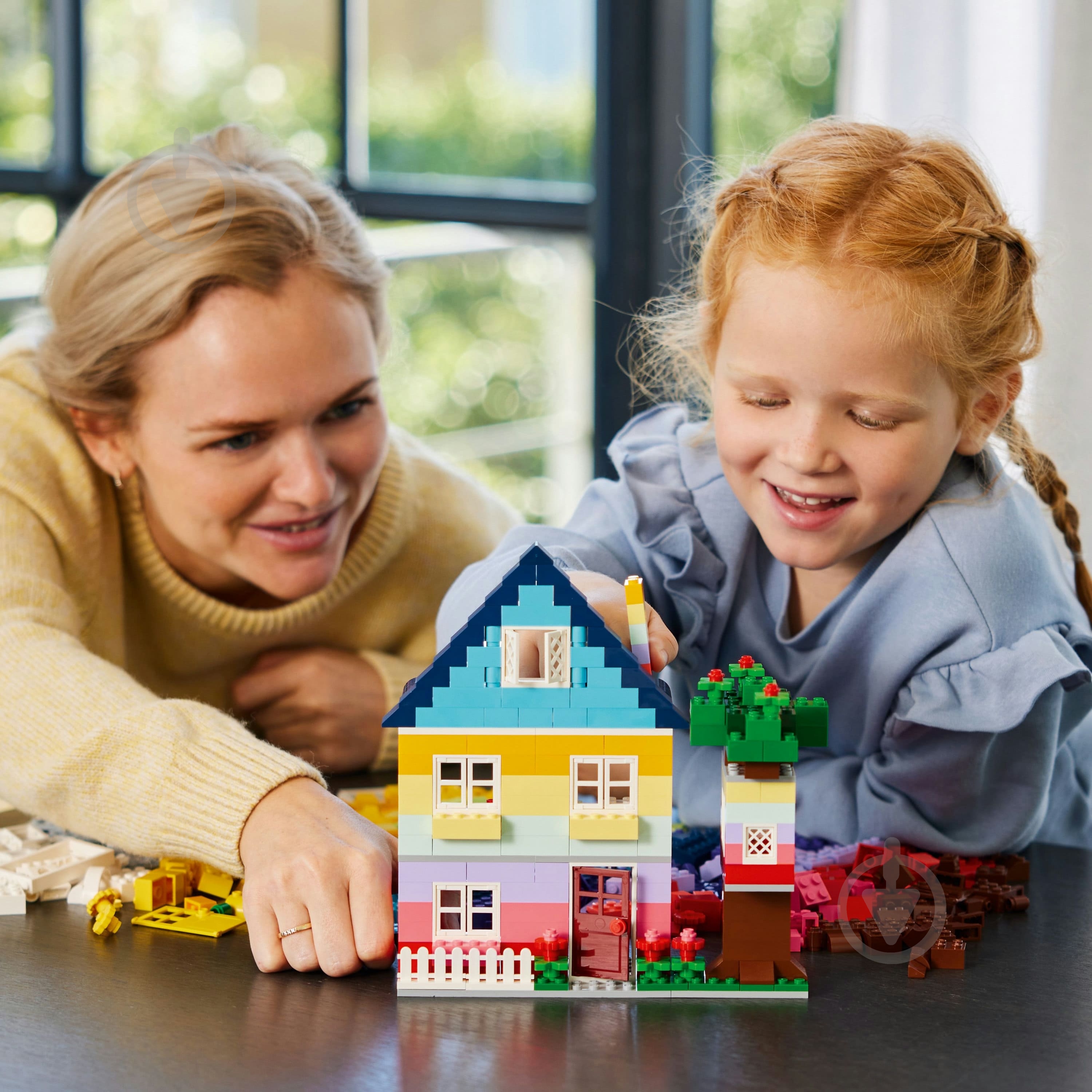 Конструктор LEGO Classic Творчі будинки 11035 - фото 4 Конструктор LEGO Classic Творчі будинки 11035 - фото 4