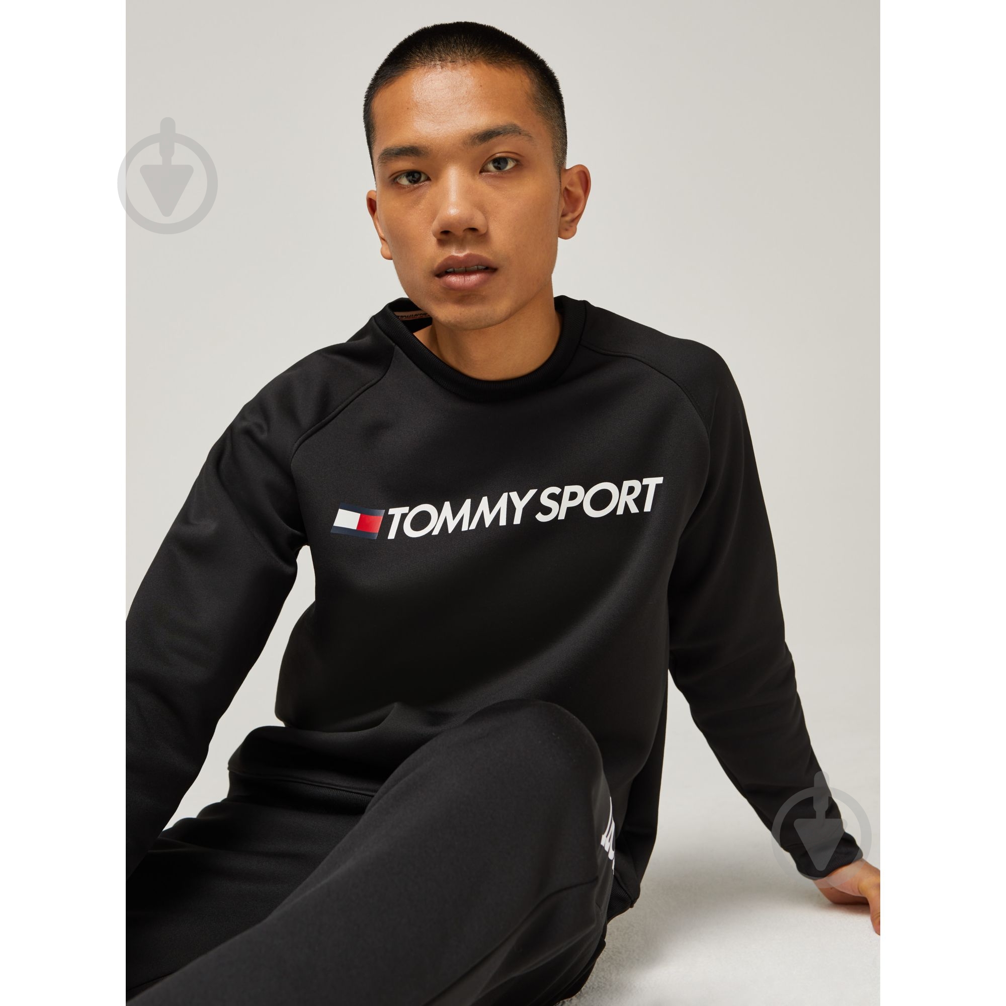 Джемпер Tommy Hilfiger FLEECE LOGO CREW NECK S20S200280099 р. L чорний - фото 1