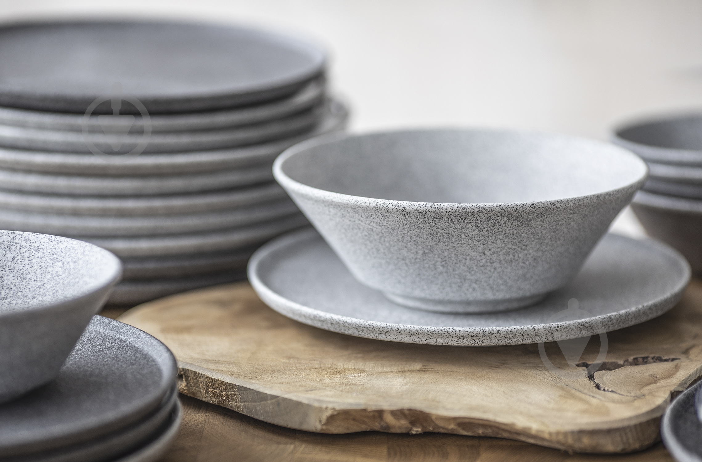 Тарелка обеденная G.Benedikt 24 см серая полированная G4Y2124Granit - фото 7