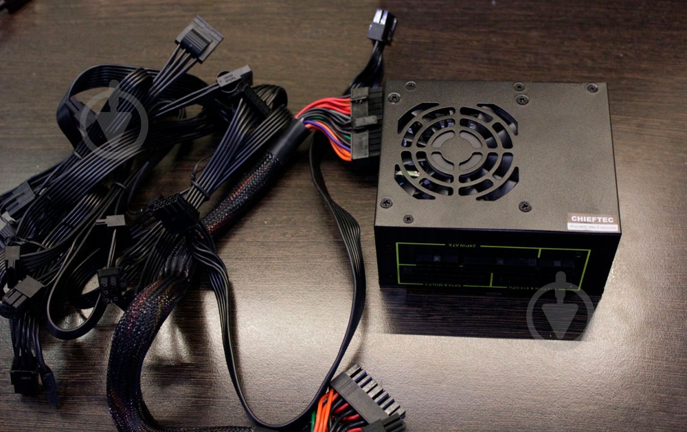 Блок питания Chieftec RETAIL Compact CSN-550C 550 Вт - фото 5 Блок питания Chieftec RETAIL Compact CSN-550C 550 Вт - фото 5