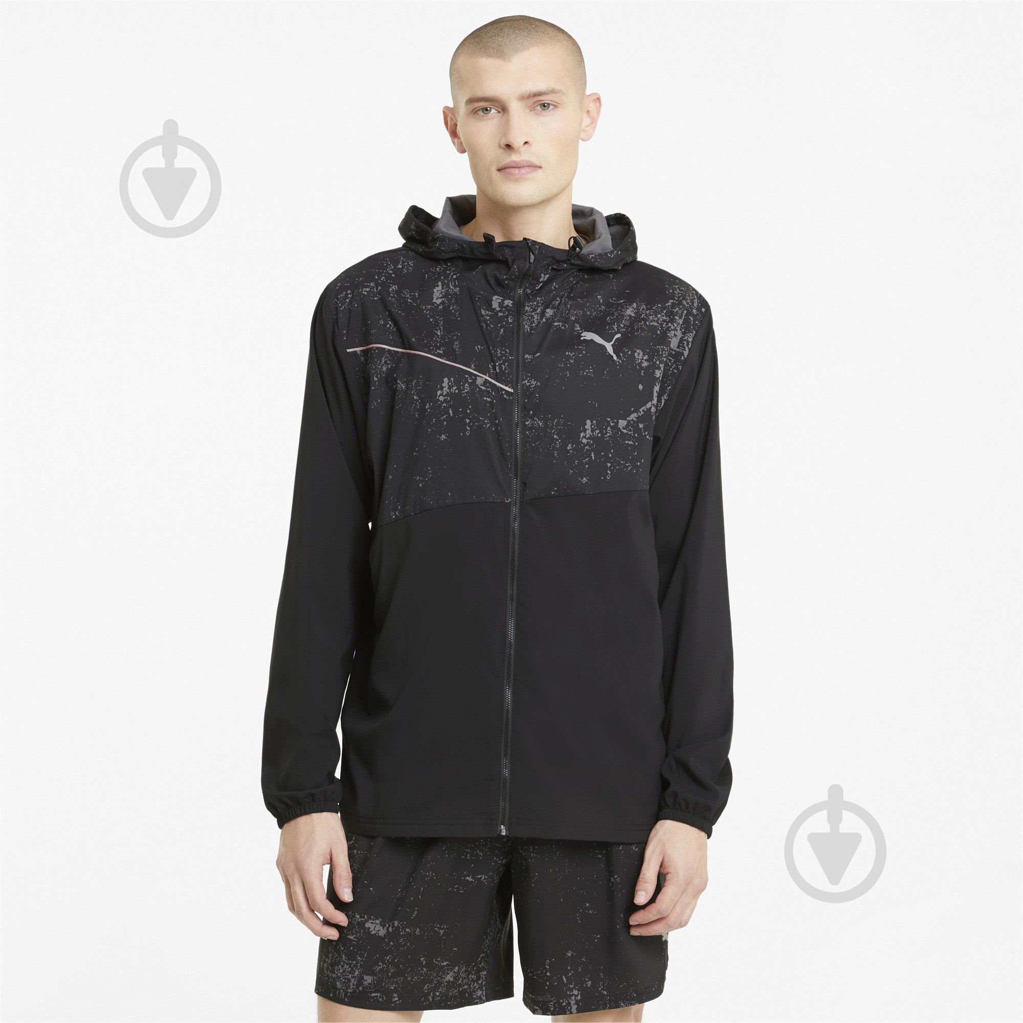 Вітрівка чоловіча літня Puma Run Graphic Hooded Jacket 52020501 р.M чорна - фото 1 Вітрівка чоловіча літня Puma Run Graphic Hooded Jacket 52020501 р.M чорна - фото 1