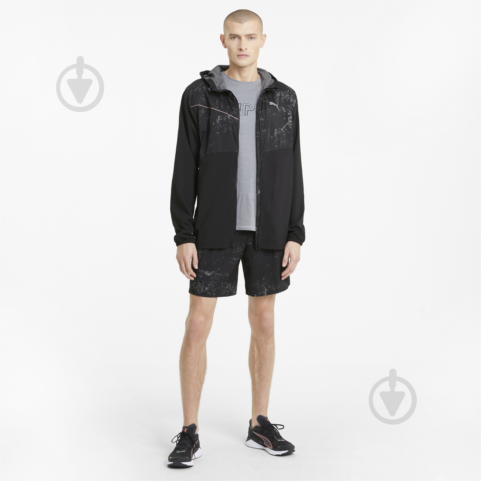 Вітрівка чоловіча літня Puma Run Graphic Hooded Jacket 52020501 р.XL чорна - фото 5 Вітрівка чоловіча літня Puma Run Graphic Hooded Jacket 52020501 р.XL чорна - фото 5