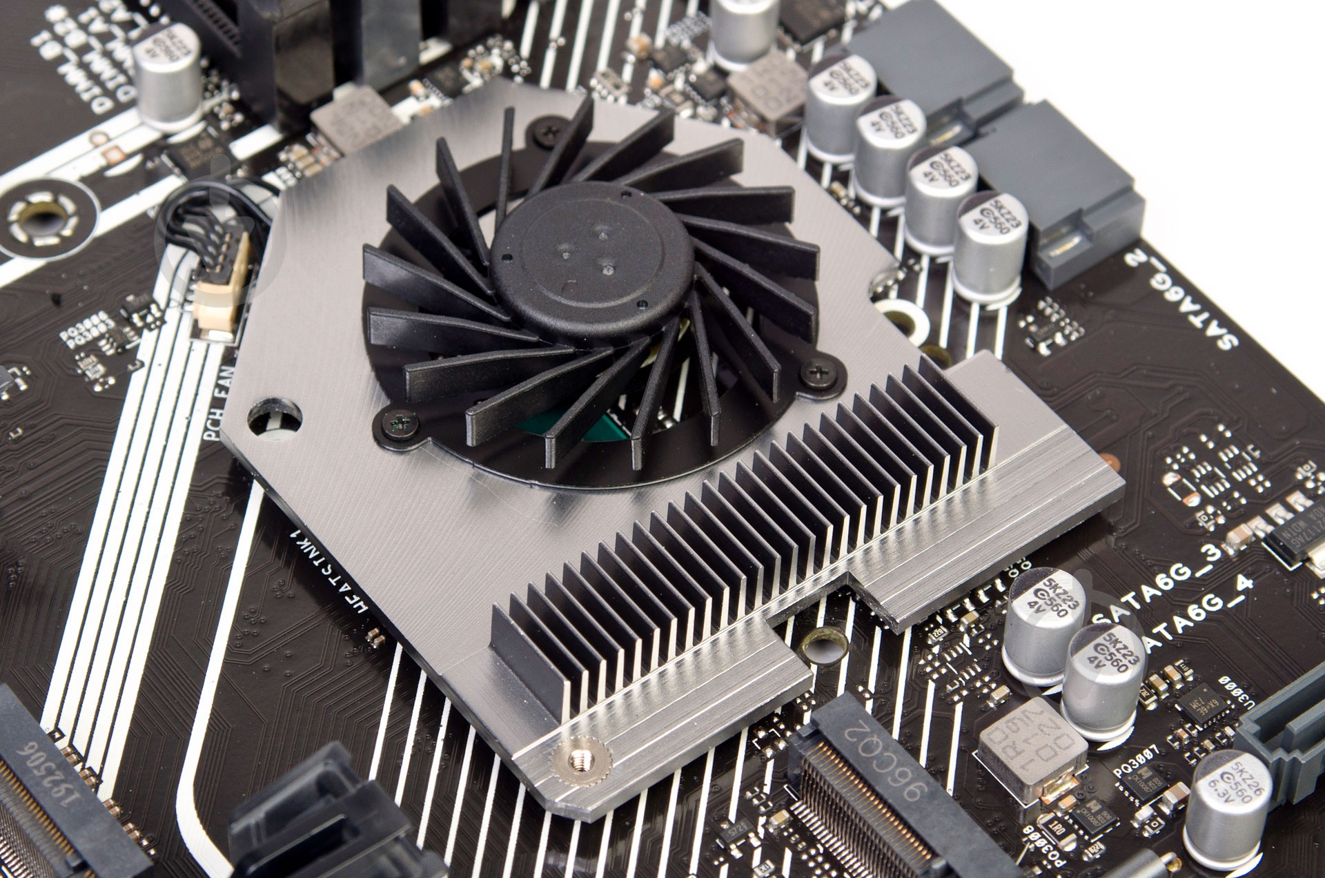 Материнская плата Asus PRIME X570-P (Socket AM4, AMD X570, ATX) - фото 16 Материнская плата Asus PRIME X570-P (Socket AM4, AMD X570, ATX) - фото 16