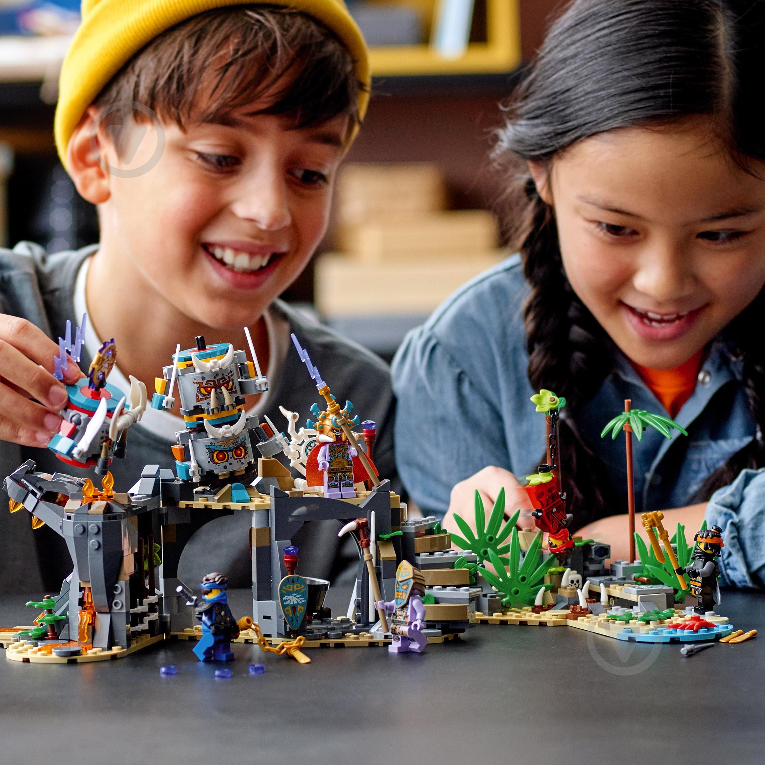 Конструктор LEGO Ninjago Село хранителів 71747 - фото 3
