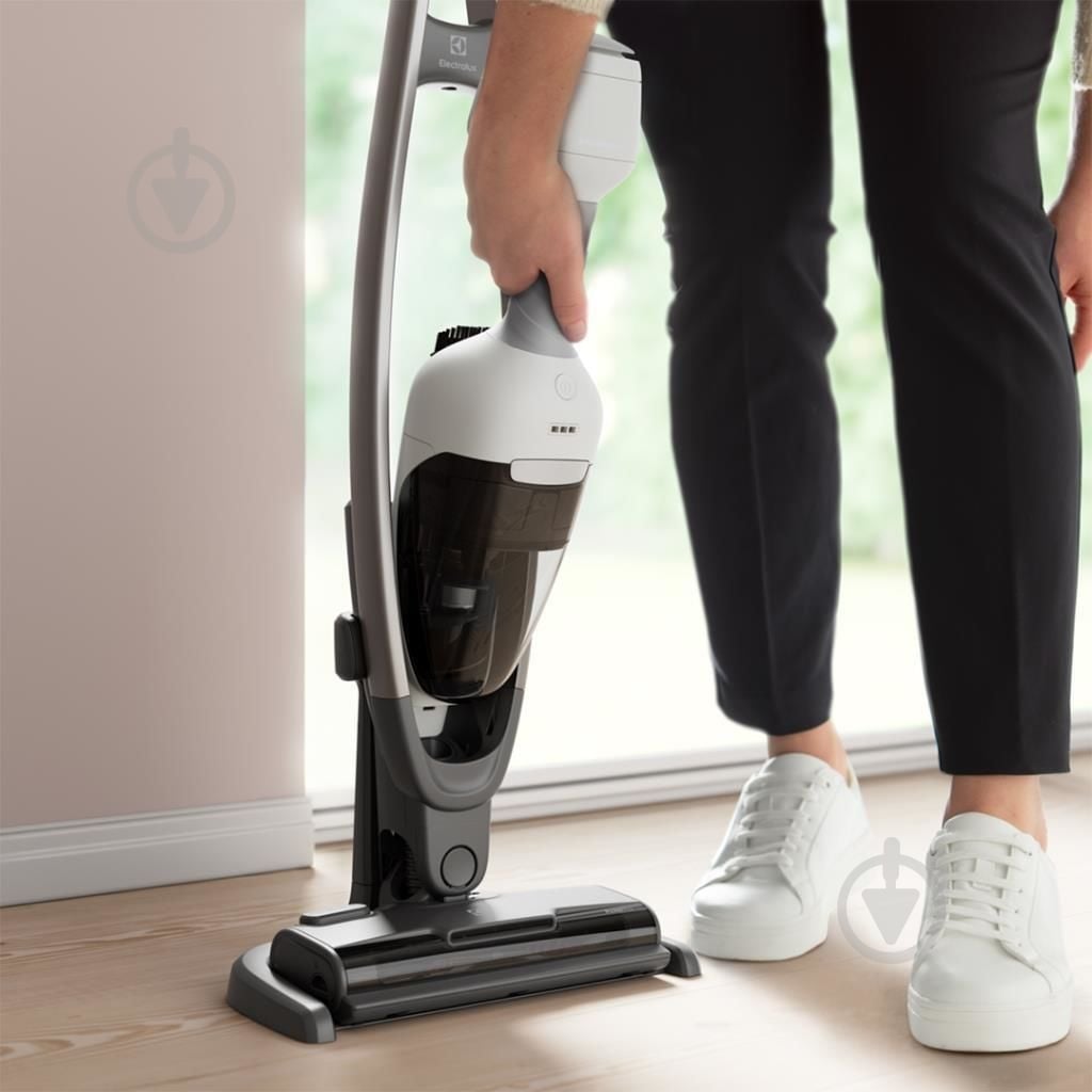 ВІТРИНА! Пилосос акумуляторний Electrolux ES62HB25UV 600 black/white - фото 19