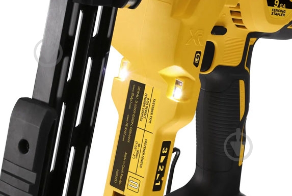 Степлер аккумуляторный DeWalt DCFS950N - фото 7 Степлер аккумуляторный DeWalt DCFS950N - фото 7
