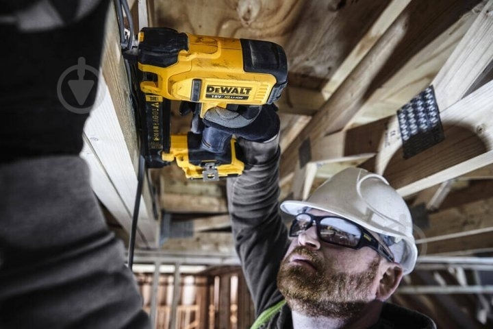 Степлер аккумуляторный DeWalt DCN701D2 - фото 7
