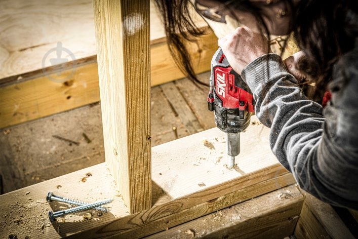 Гайковерт ударный аккумуляторный SKIL SD1E3265CA+BR1E3105AA - фото 2 Гайковерт ударный аккумуляторный SKIL SD1E3265CA+BR1E3105AA - фото 2