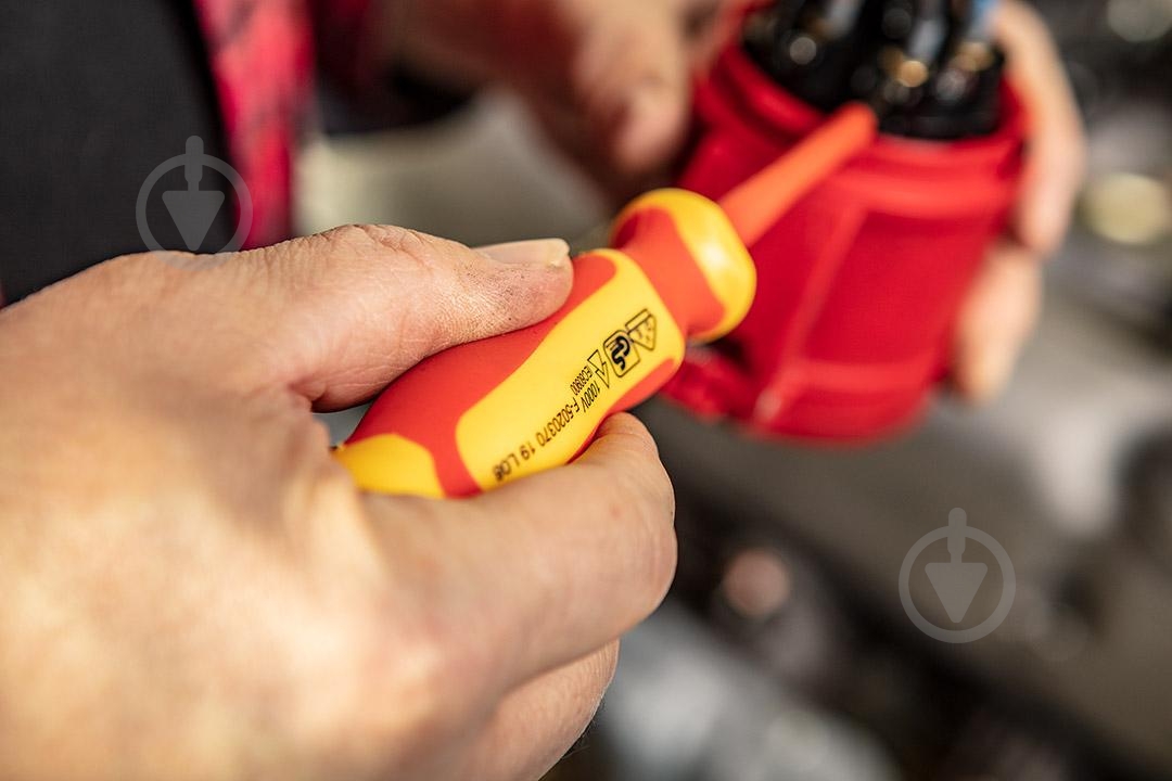 Отвертка Neo 04-133 - фото 3 Отвертка Neo 04-133 - фото 3