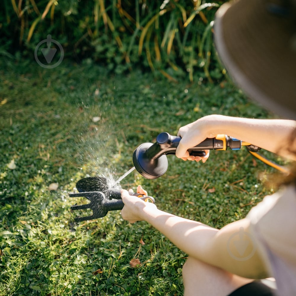 Пистолет-распылитель Fiskars мультифункциональный Solid™ - фото 6
