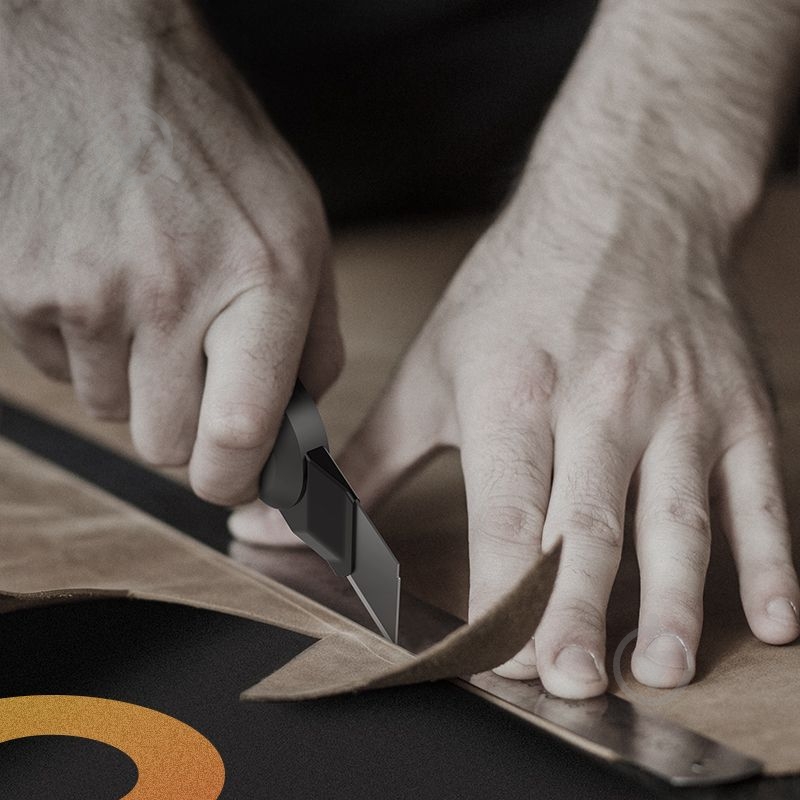 Ніж будівельний Deli EHT4018 EHT4018 - фото 4 Ніж будівельний Deli EHT4018 EHT4018 - фото 4