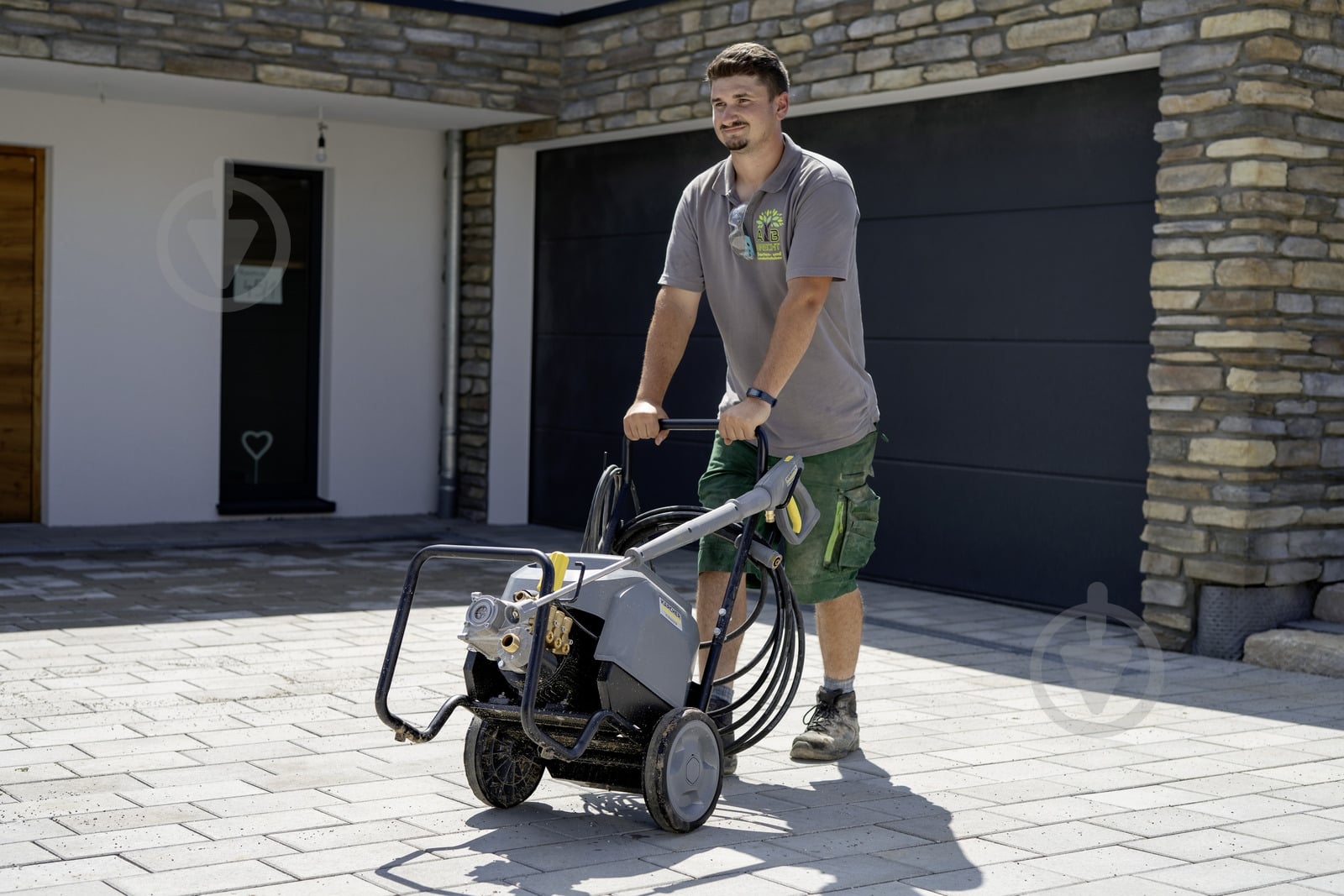 ᐉ Мойка высокого давления Karcher HD 9/20-4 M Classic 1.367-903.0