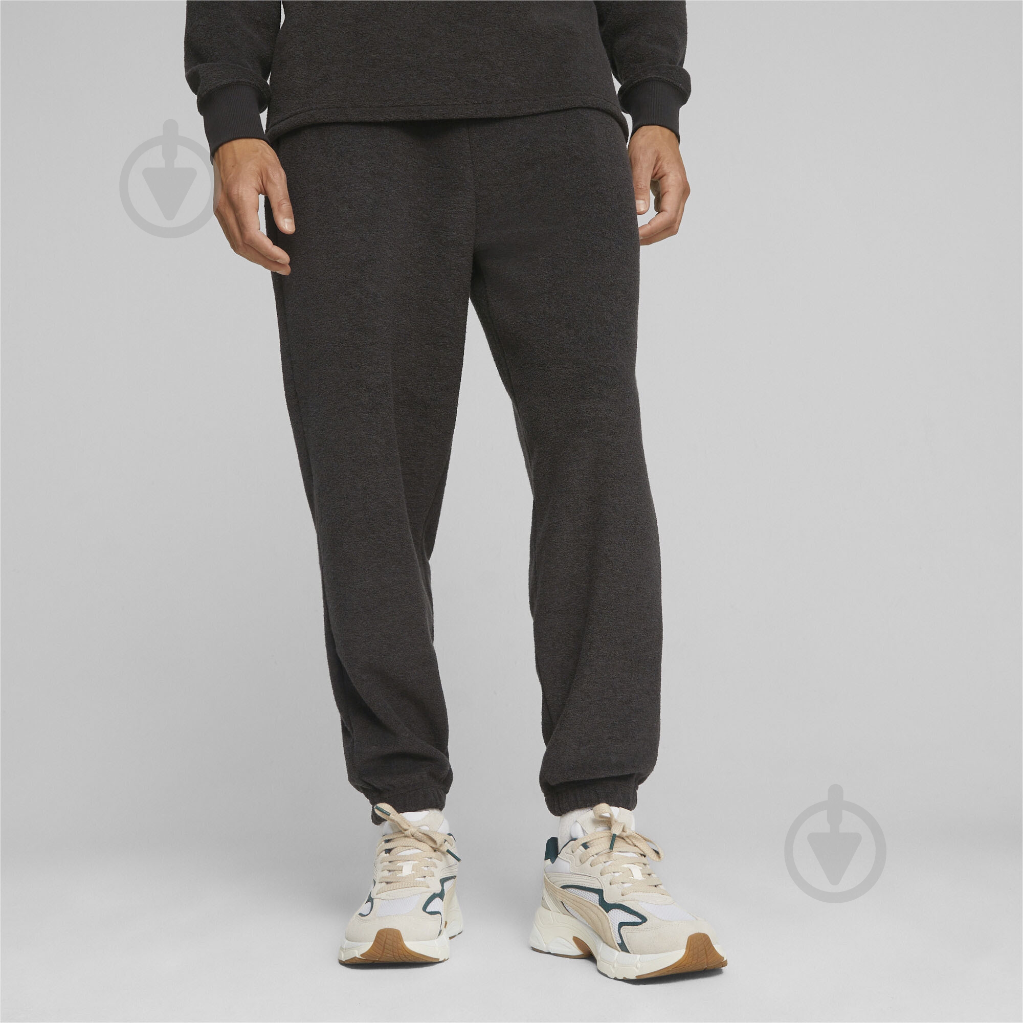Брюки Puma CLASSICS FLEECE SWEATPANTS 62133201 р. S черный - фото 3 Брюки Puma CLASSICS FLEECE SWEATPANTS 62133201 р. S черный - фото 3