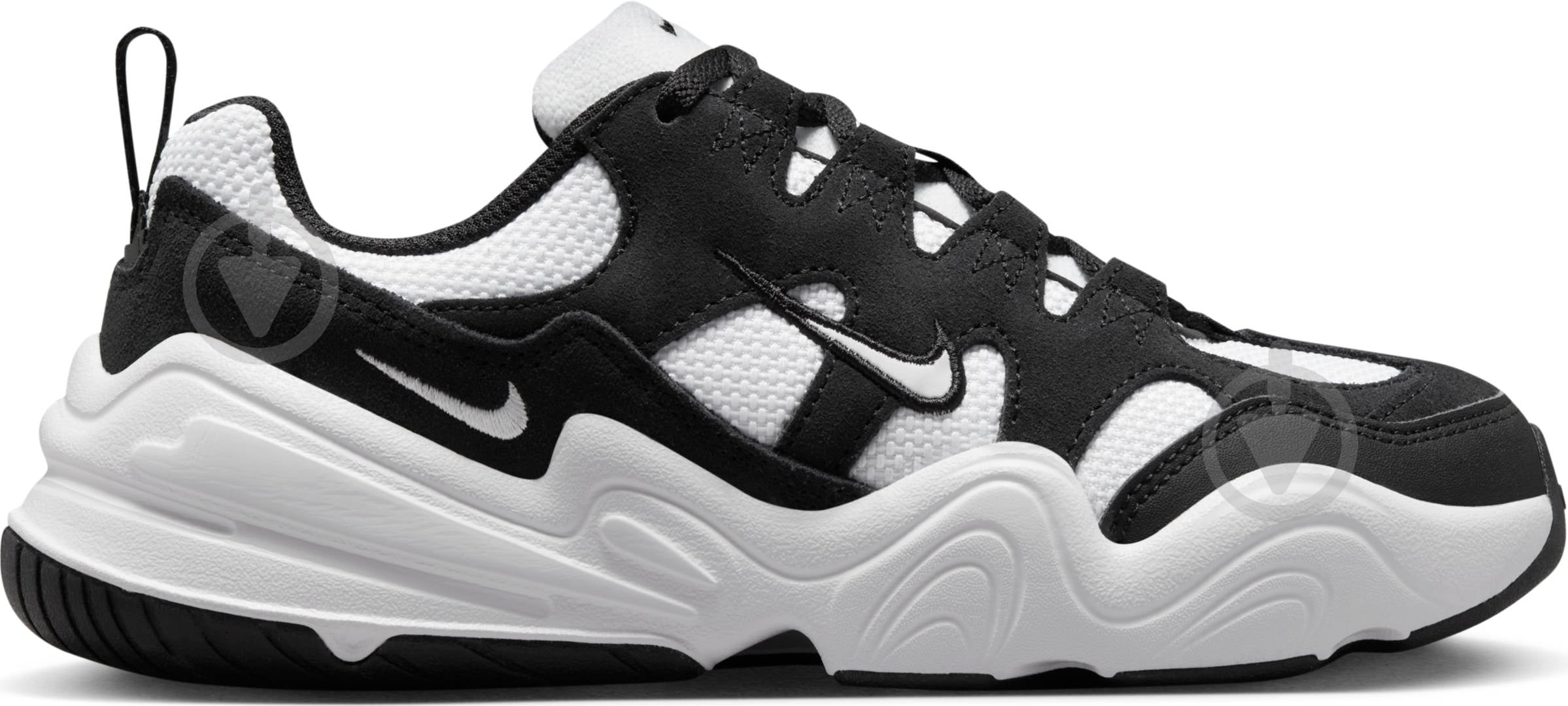 Кроссовки Nike TECH HERA DR9761-101 р.36,5 белые - фото 1 Кроссовки Nike TECH HERA DR9761-101 р.36,5 белые - фото 1