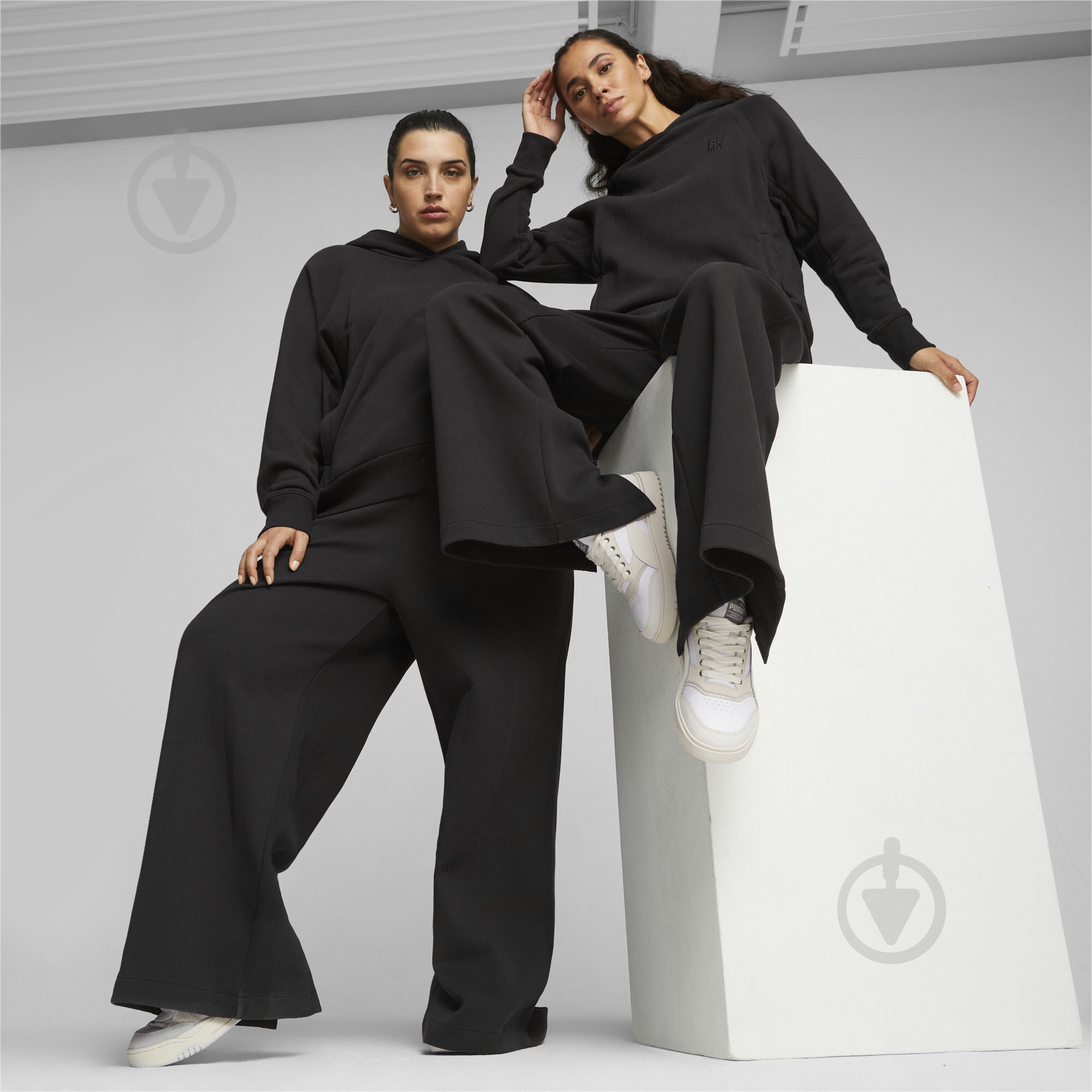 Брюки Puma INFUSE WIDE LEG PANTS 62144801 р. M черный - фото 3 Брюки Puma INFUSE WIDE LEG PANTS 62144801 р. M черный - фото 3