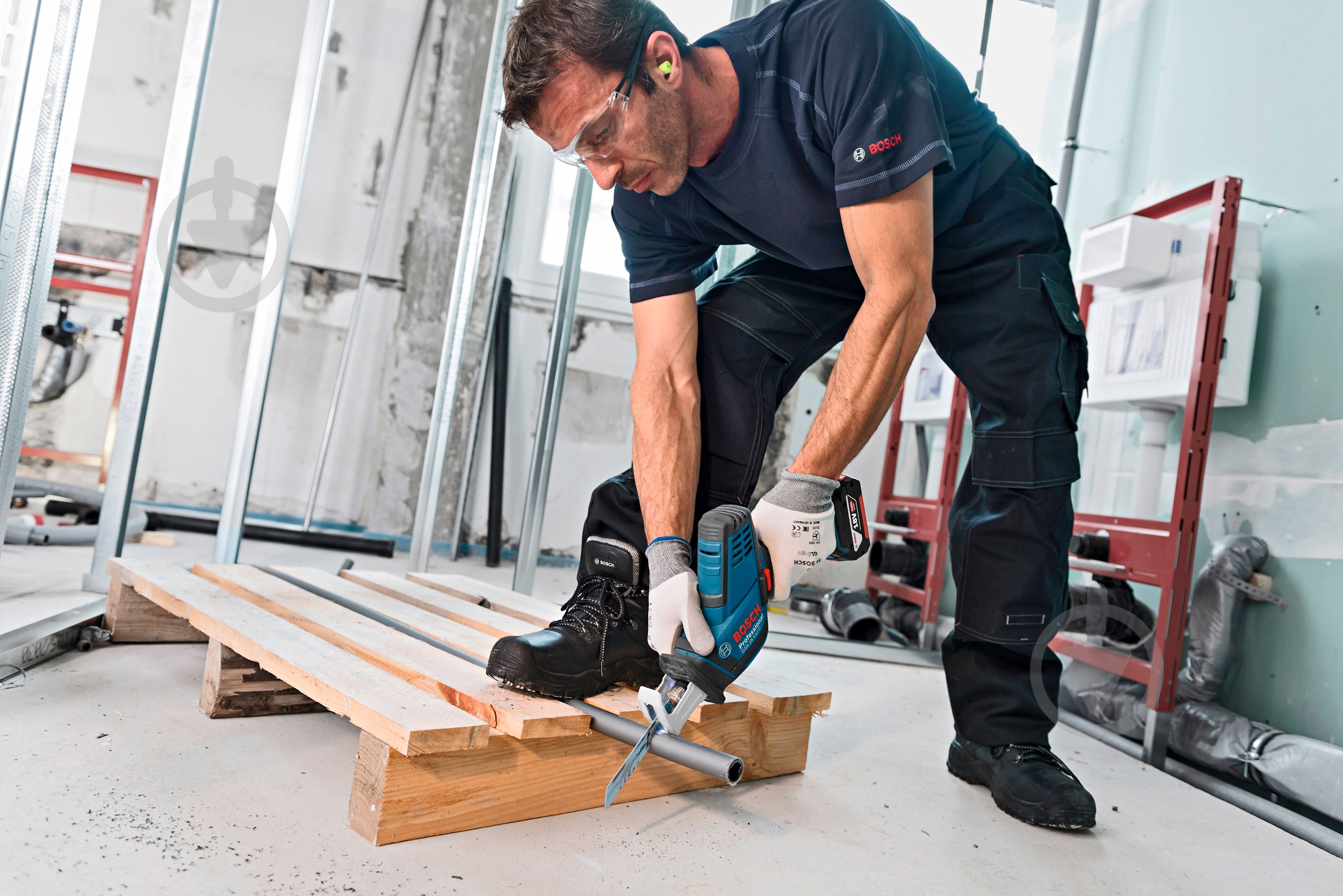 Аккумуляторная сабельная пила Bosch Professional GSA 18 V-LI C 06016A5002 - фото 3 Аккумуляторная сабельная пила Bosch Professional GSA 18 V-LI C 06016A5002 - фото 3