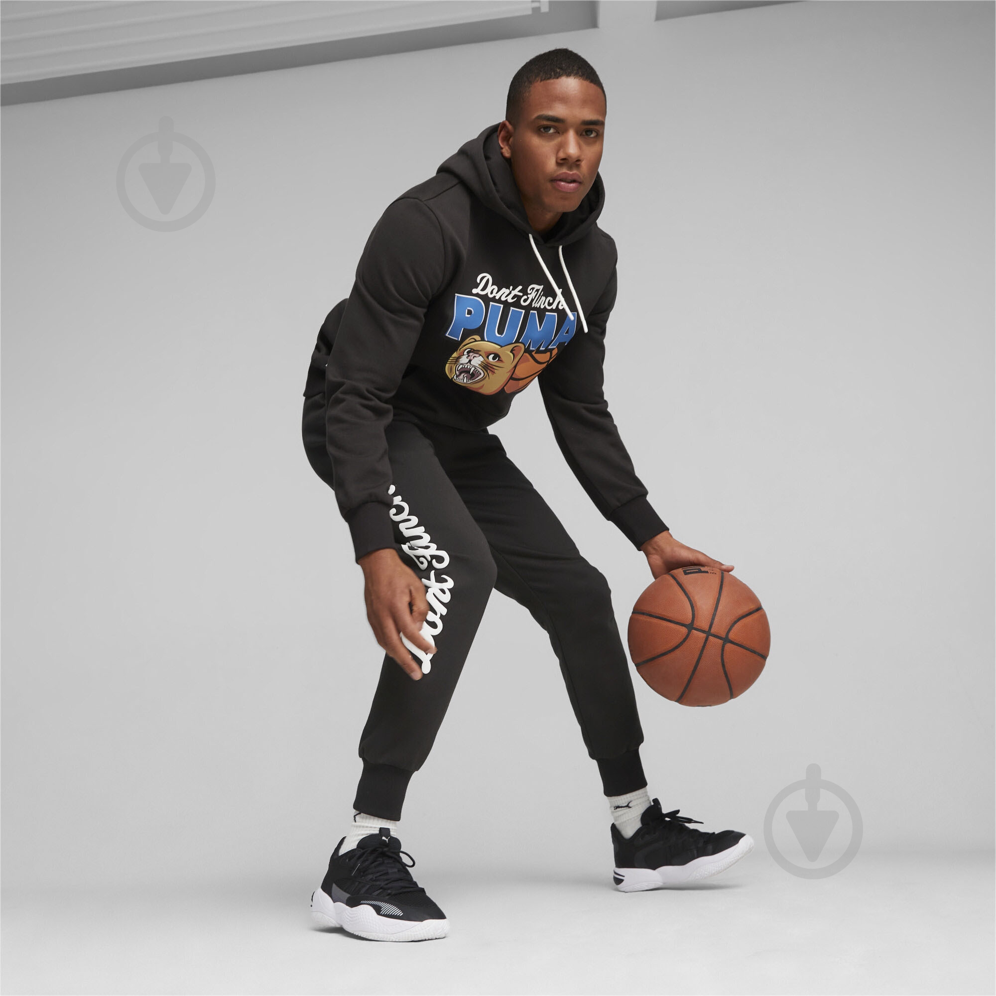 Брюки Puma DYLAN SWEAT 62205201 р. L черный - фото 4 Брюки Puma DYLAN SWEAT 62205201 р. L черный - фото 4