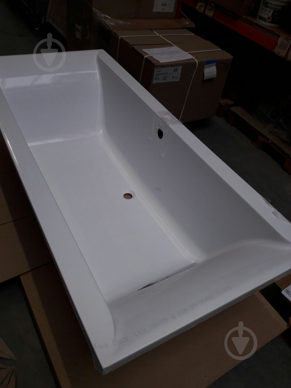 УЦЕНКА! Ванна акриловая Ravak Favorit XC00100124 180х80 см (УЦ №2533) - фото 6 УЦЕНКА! Ванна акриловая Ravak Favorit XC00100124 180х80 см (УЦ №2533) - фото 6