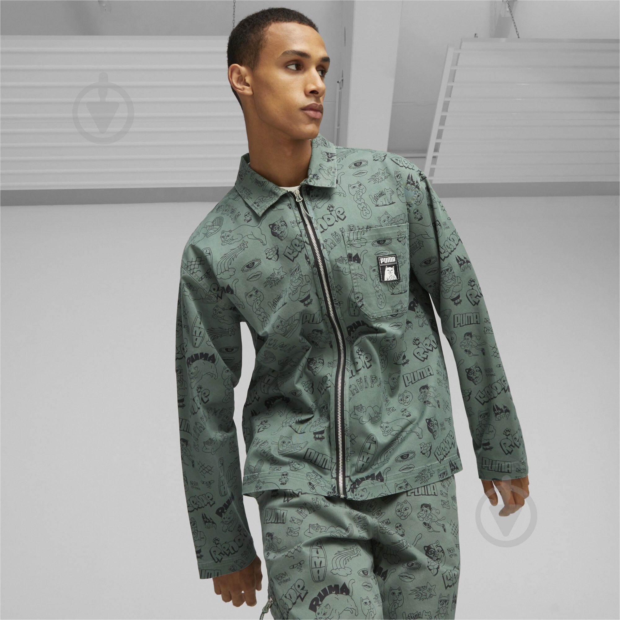 Рубашка Puma PUMA X RIPNDIP AOP TWILL SHIRT 62219844 р. M зеленый - фото 3