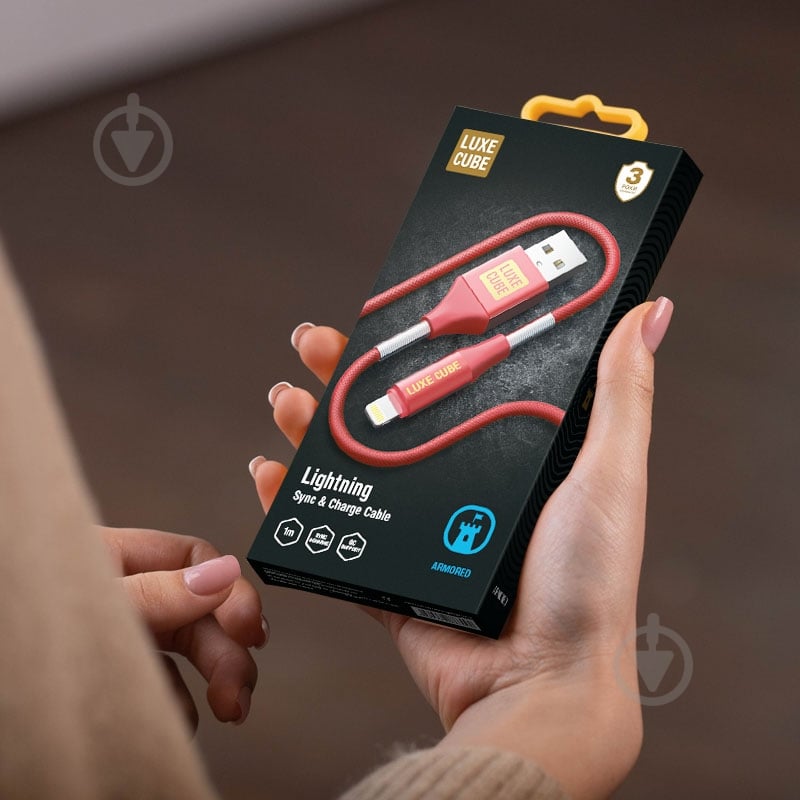 Кабель Luxe Cube Armored Lightning to USB 1 м красный (LIGHTNING TO USB SPRING RED) - фото 2