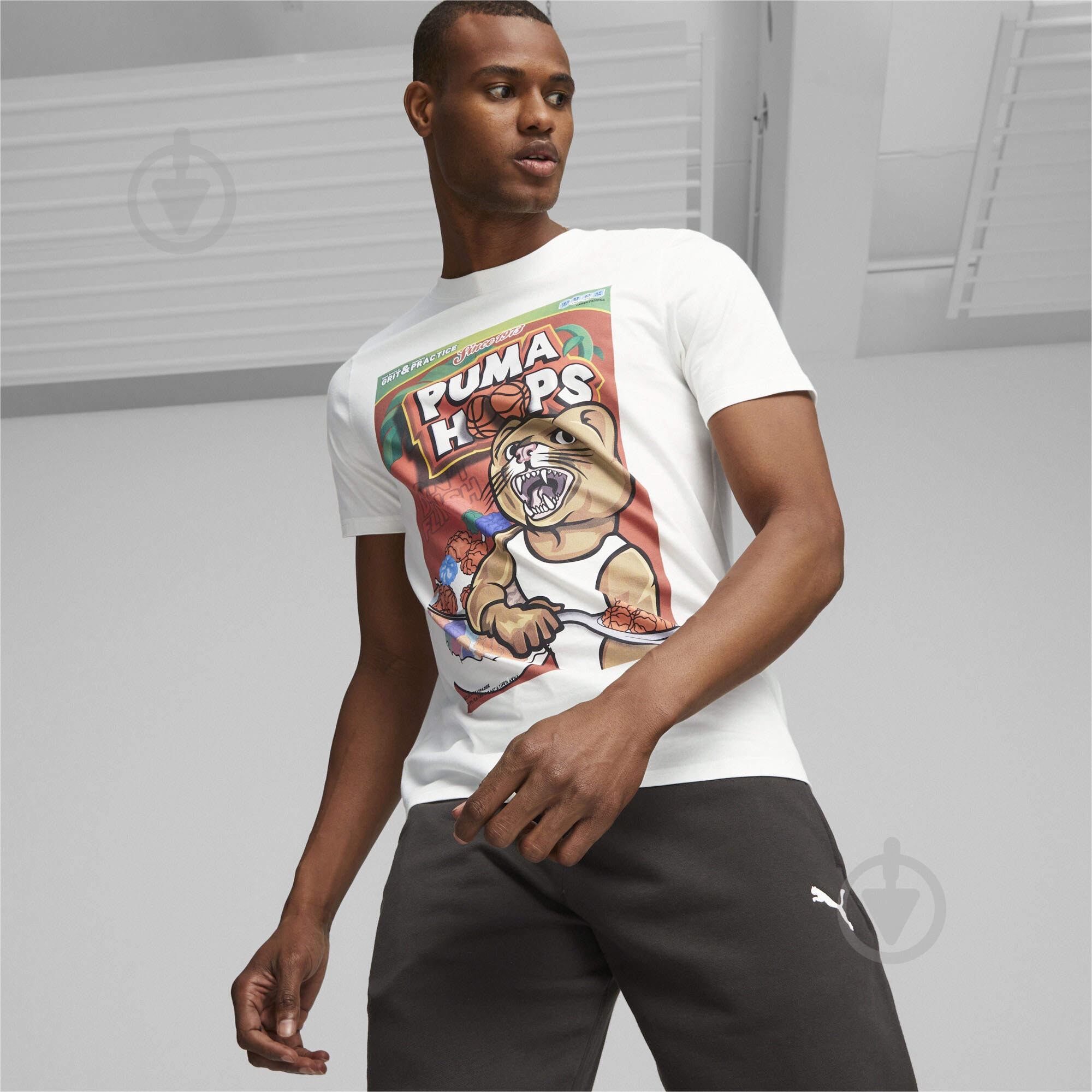 Футболка Puma DYLAN CEREAL BOX TEE 62274801 р.L белый - фото 3 Футболка Puma DYLAN CEREAL BOX TEE 62274801 р.L белый - фото 3