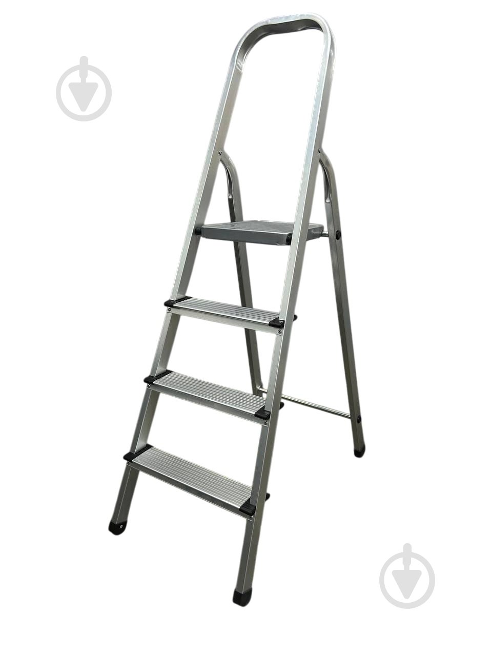 Лестница-стремянка GTM KMH0104 - фото 1