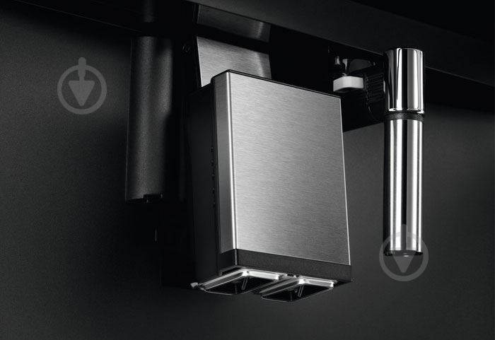 Встраиваемая кофемашина AEG KKB894500B - фото 4