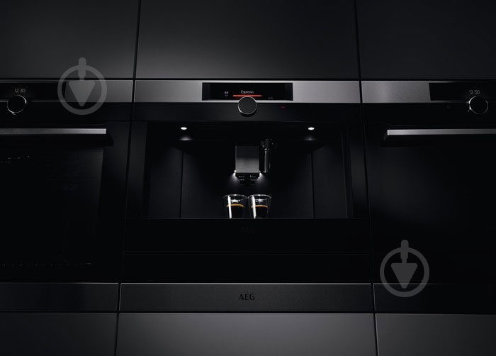 Встраиваемая кофемашина AEG KKK994500M - фото 2