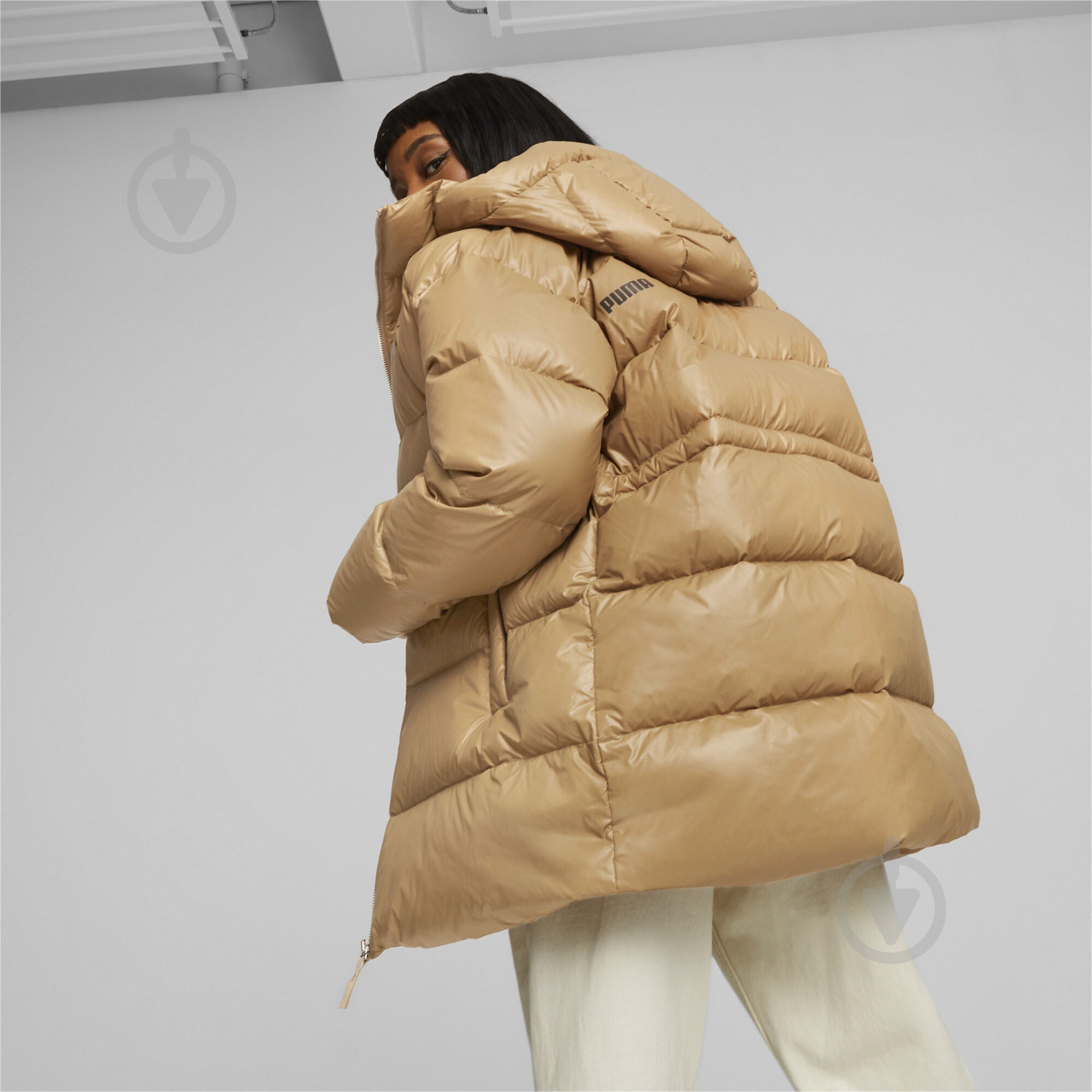 Куртка женская зимняя Puma STYLE HOODED DOWN JACKET 67536885 р.S коричневая - фото 5 Куртка женская зимняя Puma STYLE HOODED DOWN JACKET 67536885 р.S коричневая - фото 5