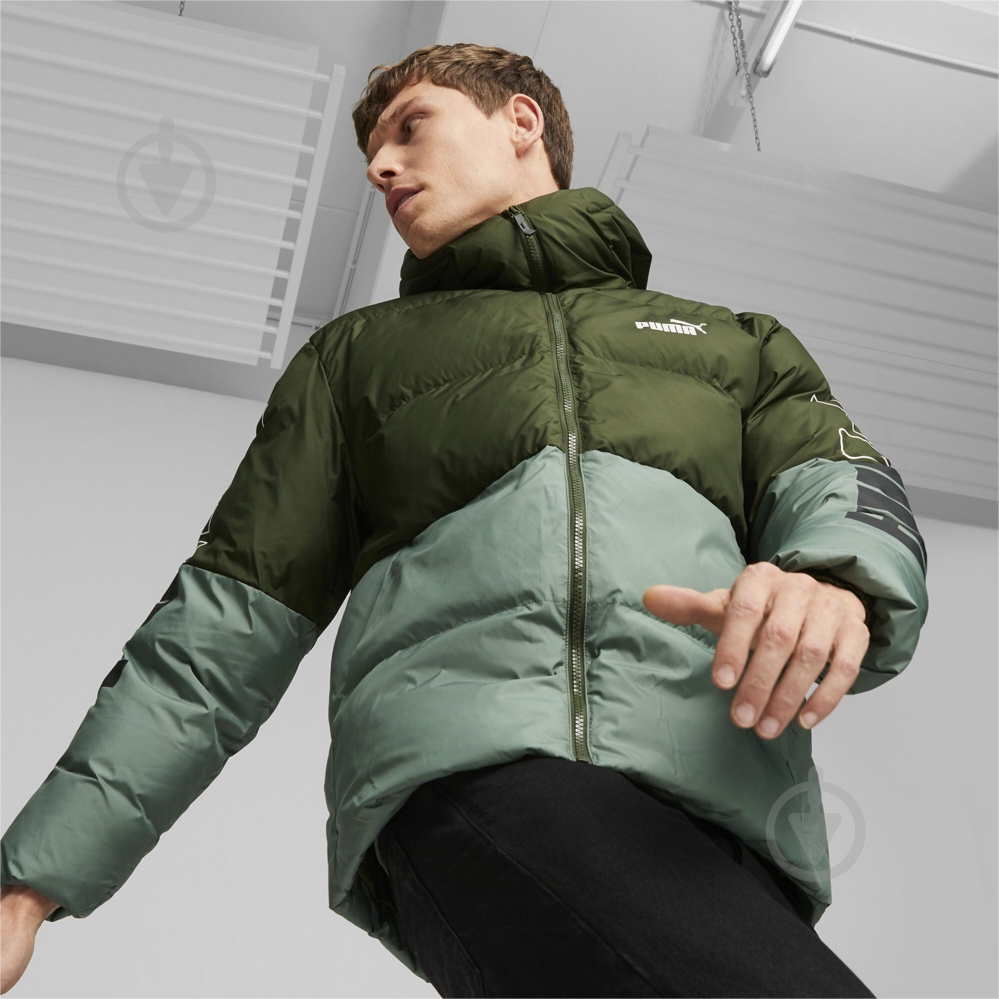 Пуховик Puma PUMA POWER HOODED JACKET 67538931 р.S зеленый - фото 3 Пуховик Puma PUMA POWER HOODED JACKET 67538931 р.S зеленый - фото 3