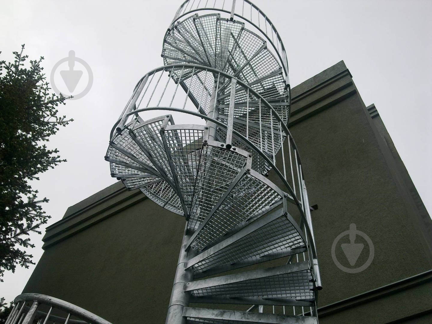 Ступень оцинкованная металлическая 700х240 мм - фото 2