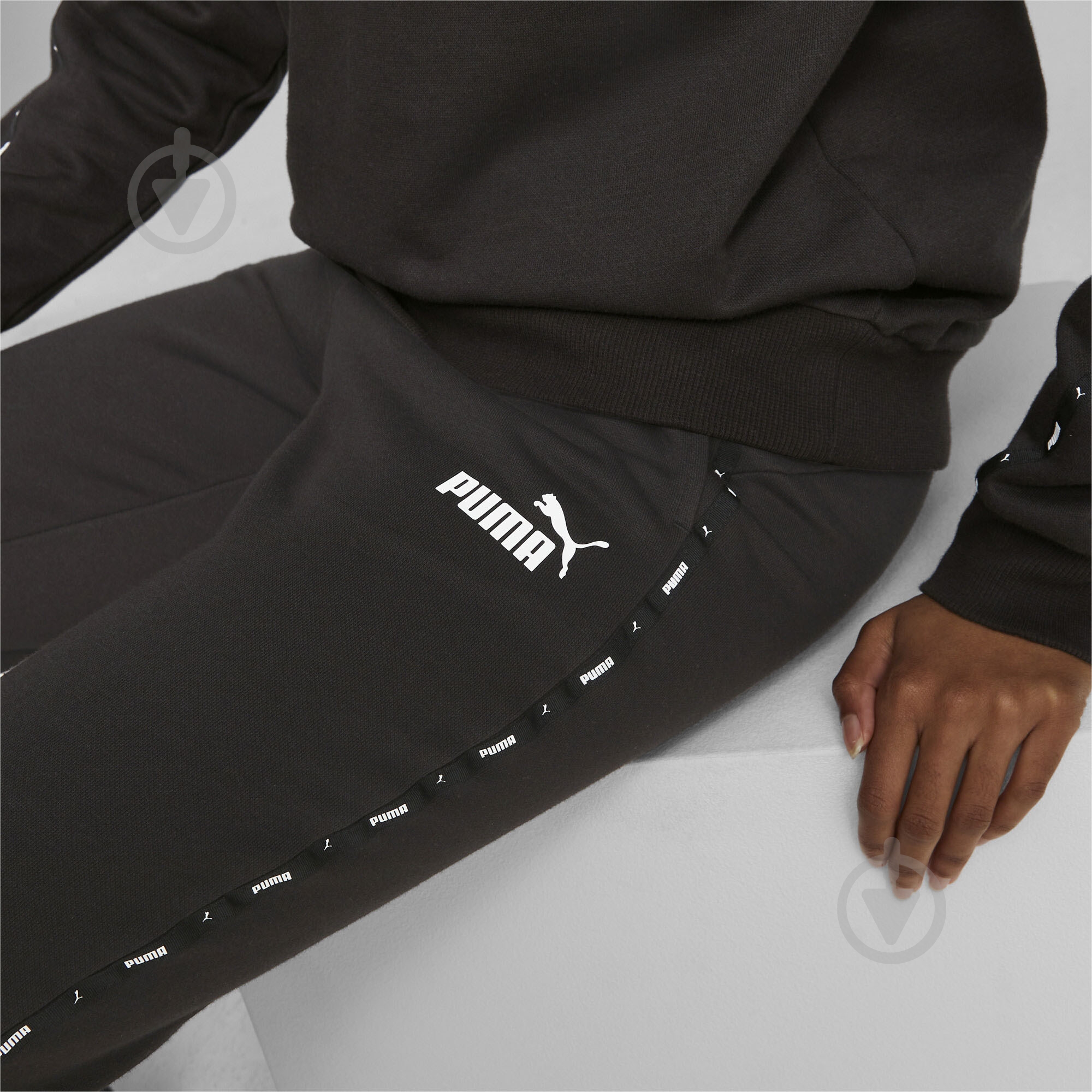 Брюки Puma ESS TAPE SWEATPANTS FL CL 67599901 р. M черный - фото 4