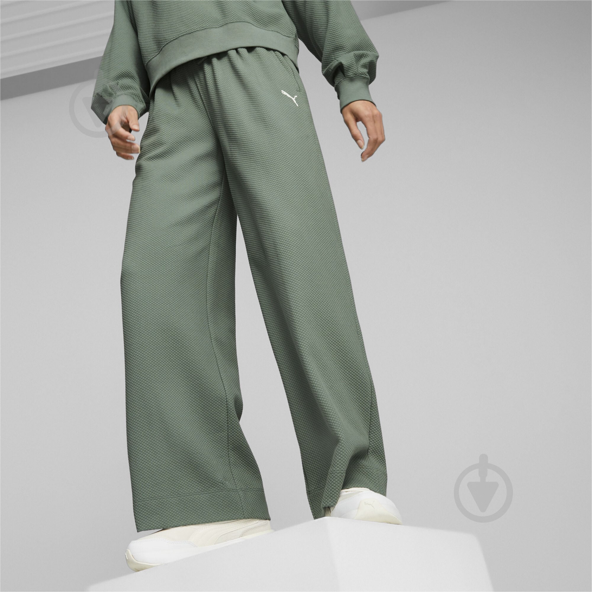 Брюки Puma HER HIGH WAIST STRAIGHT PANTS 67600744 р. S зеленый - фото 3