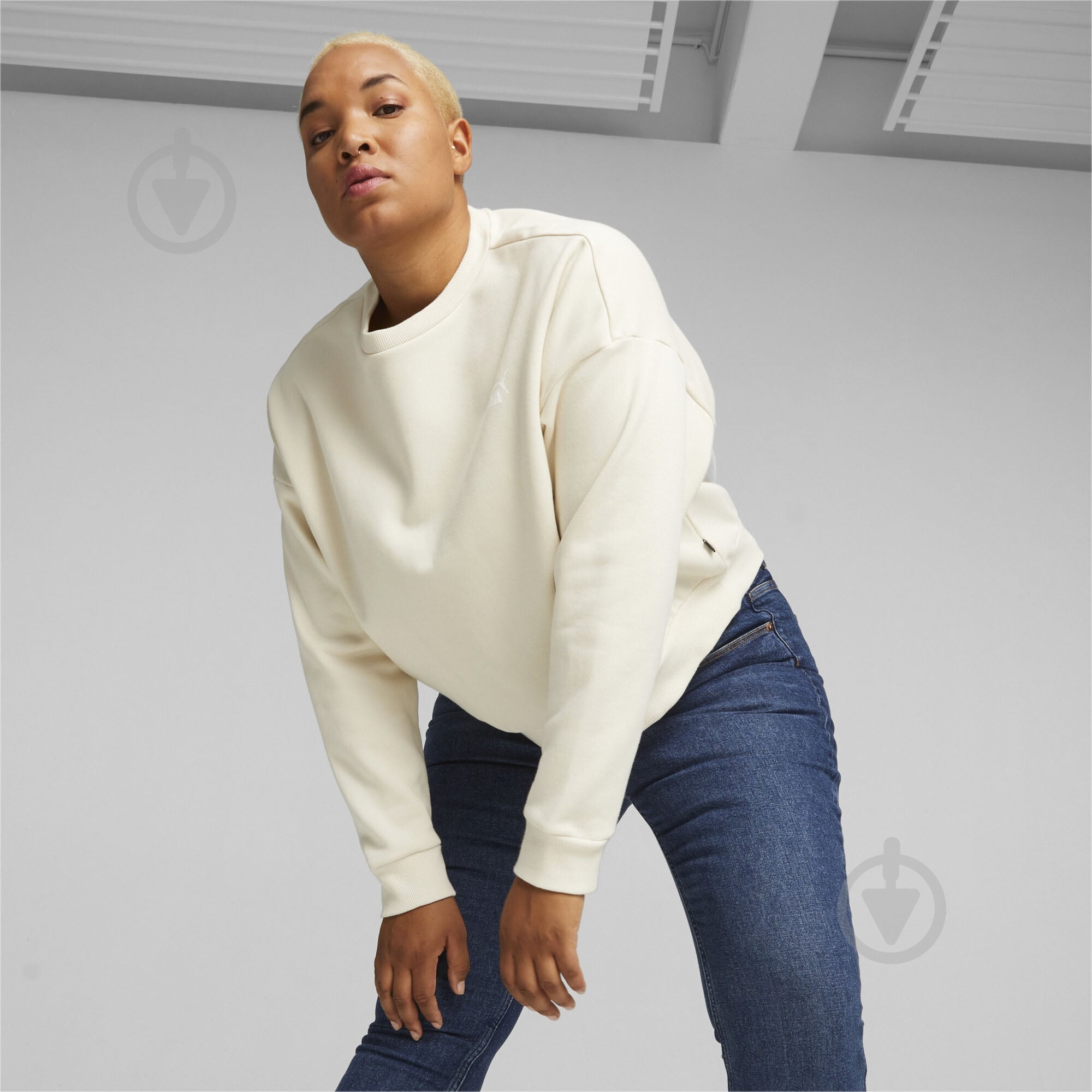 Світшот Puma ESS+ RELAXED SMALL LOGO CREW FL 67680189 р.XL бежевий - фото 4 Світшот Puma ESS+ RELAXED SMALL LOGO CREW FL 67680189 р.XL бежевий - фото 4